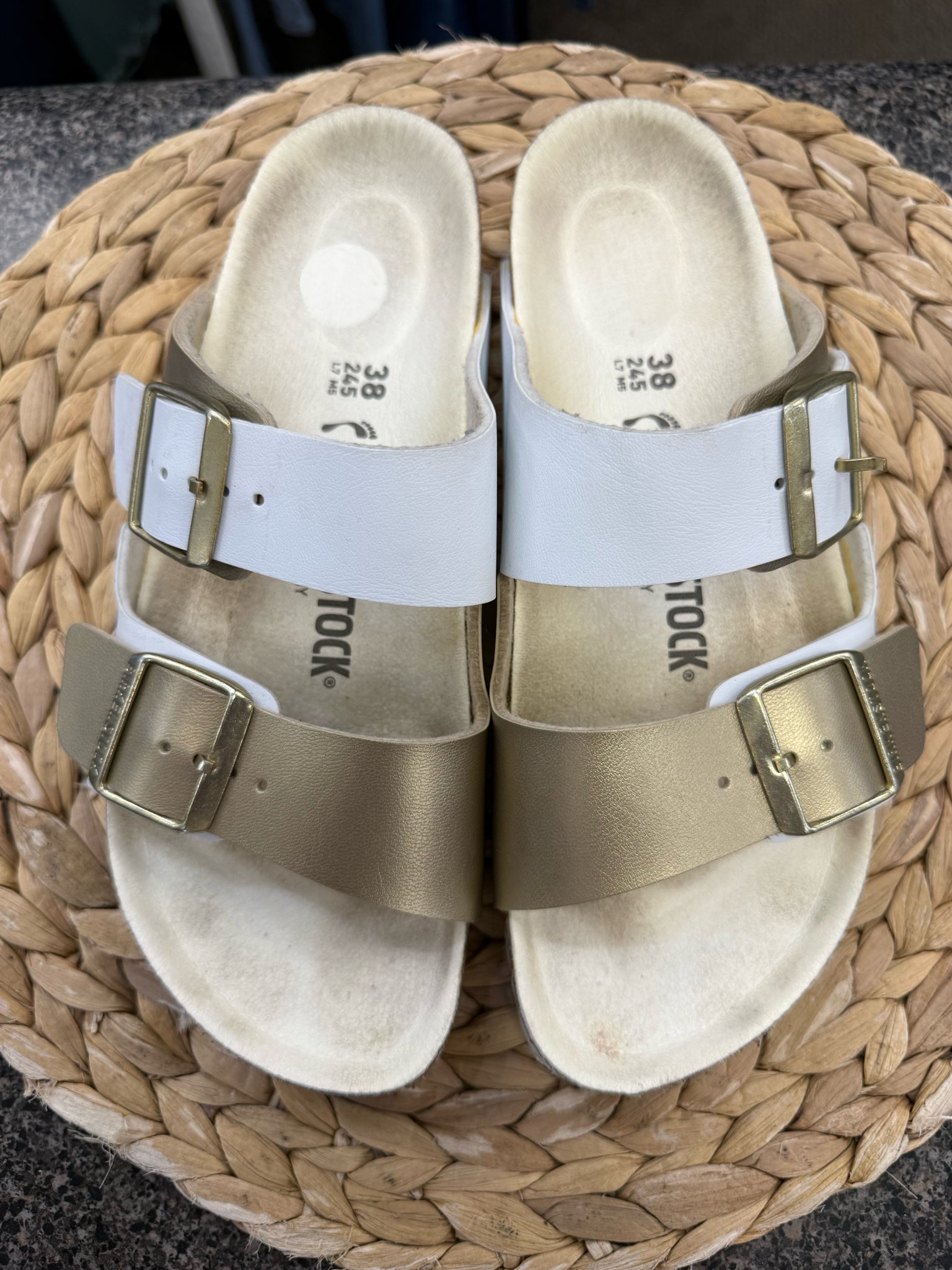 Pre-owned BIRKENSTOCK White Gold Size 7.5 Designer Sandal