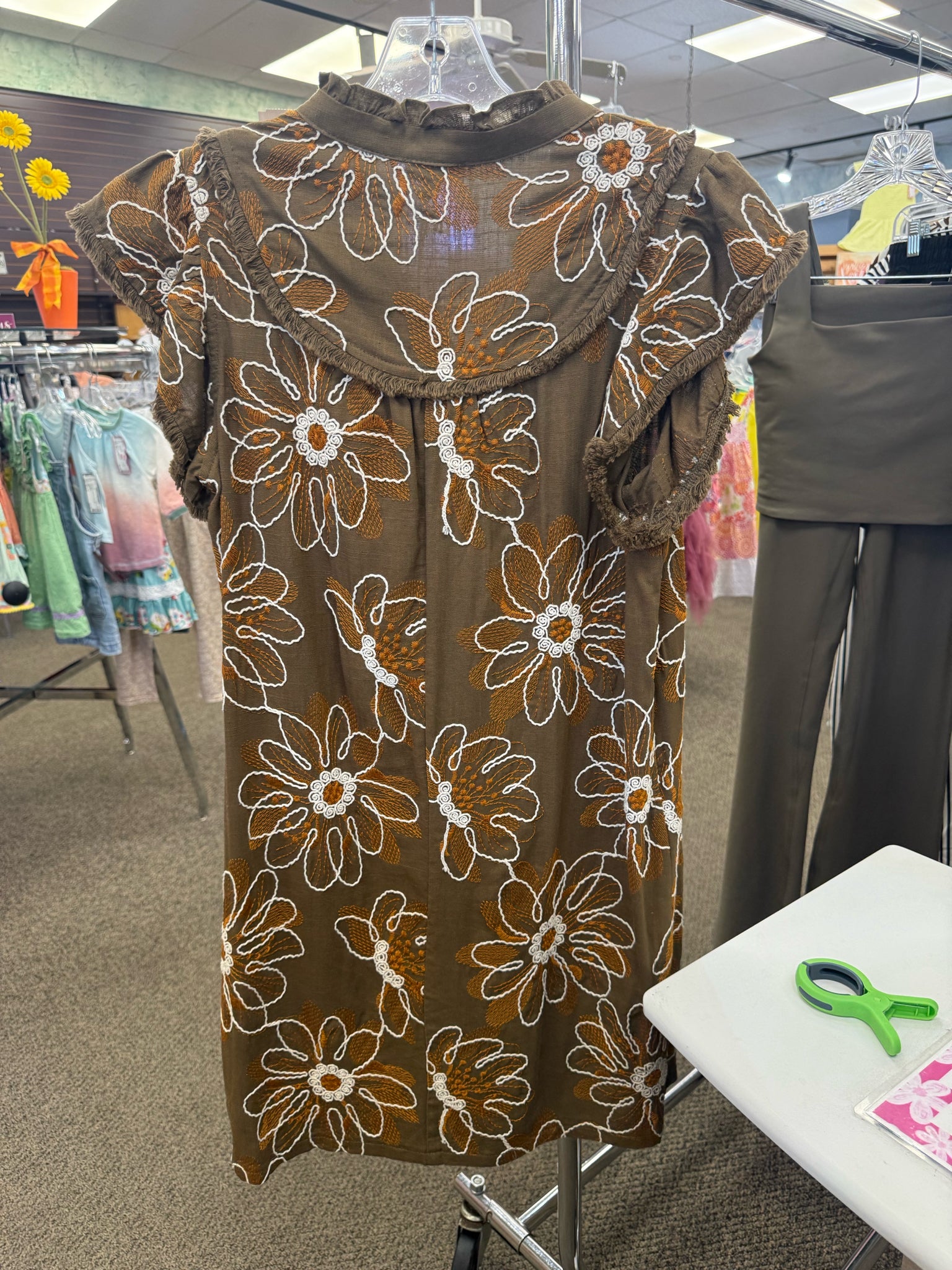 New with Tag voy Brown White Print Size S/M Sleeveless Designer Dress