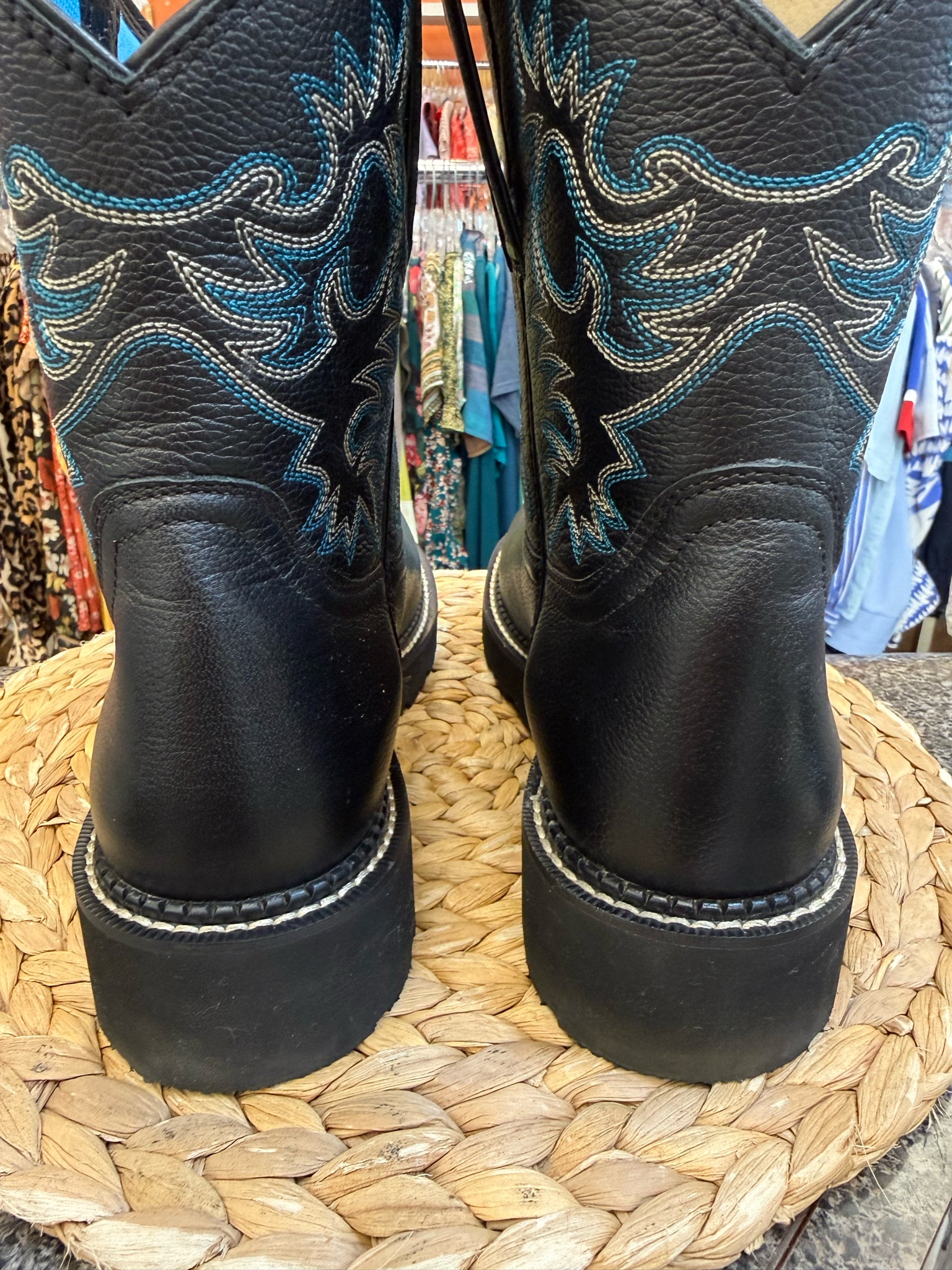 Pre-owned ARIAT Black Teal trim Size 10 Boot