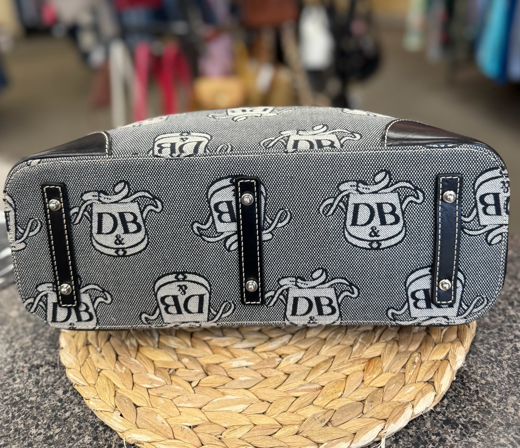 Pre-owned DOONEY&BOURKE Black Signature Gray Designer Purse Set