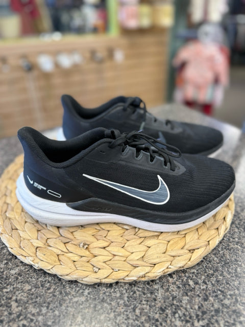 Pre-owned NIKE Black SHOE SIZE 8 MENS Designer Sneaker