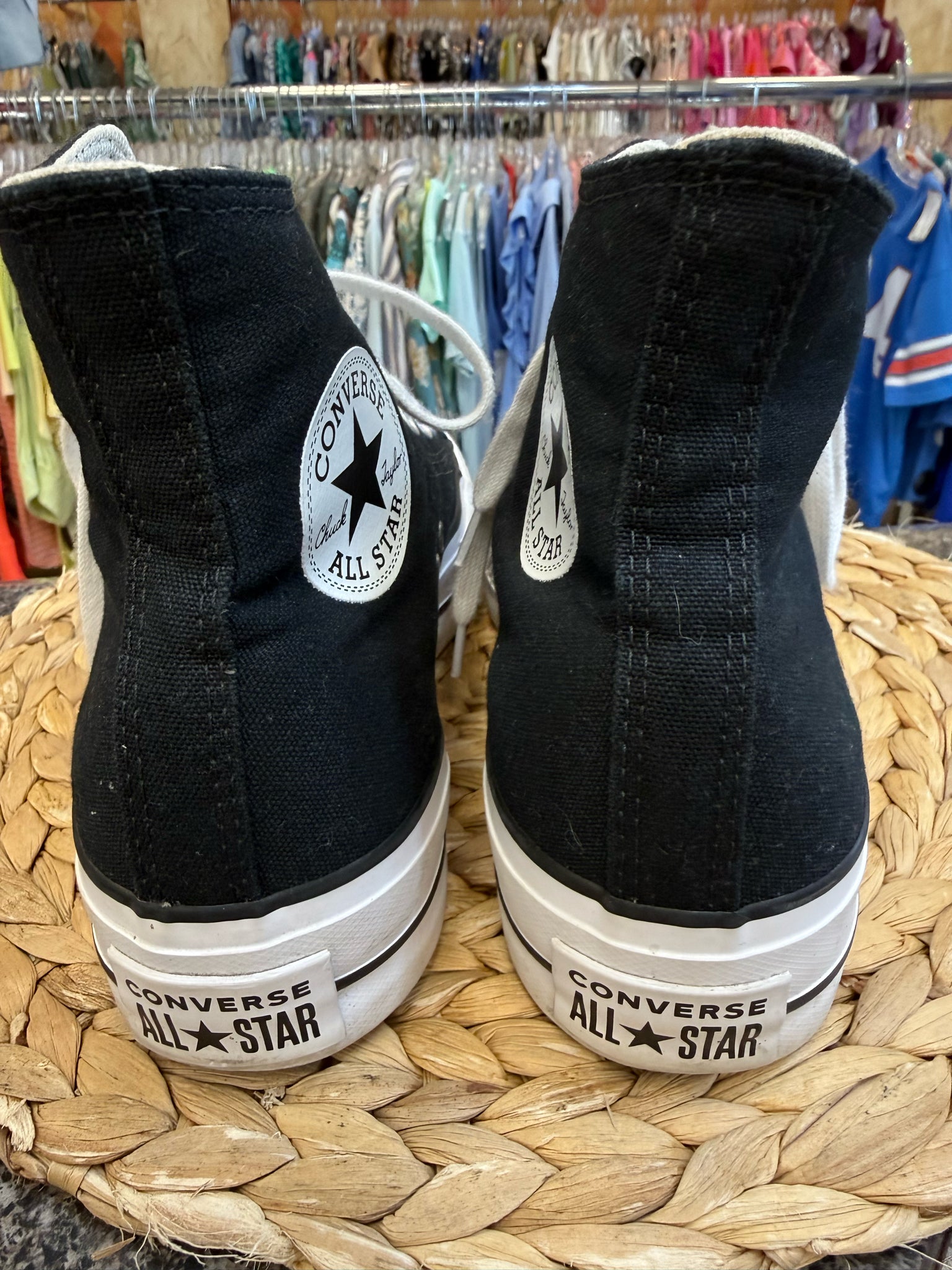 Pre-owned CONVERSE Black White Trim Size 8.5 Sneaker