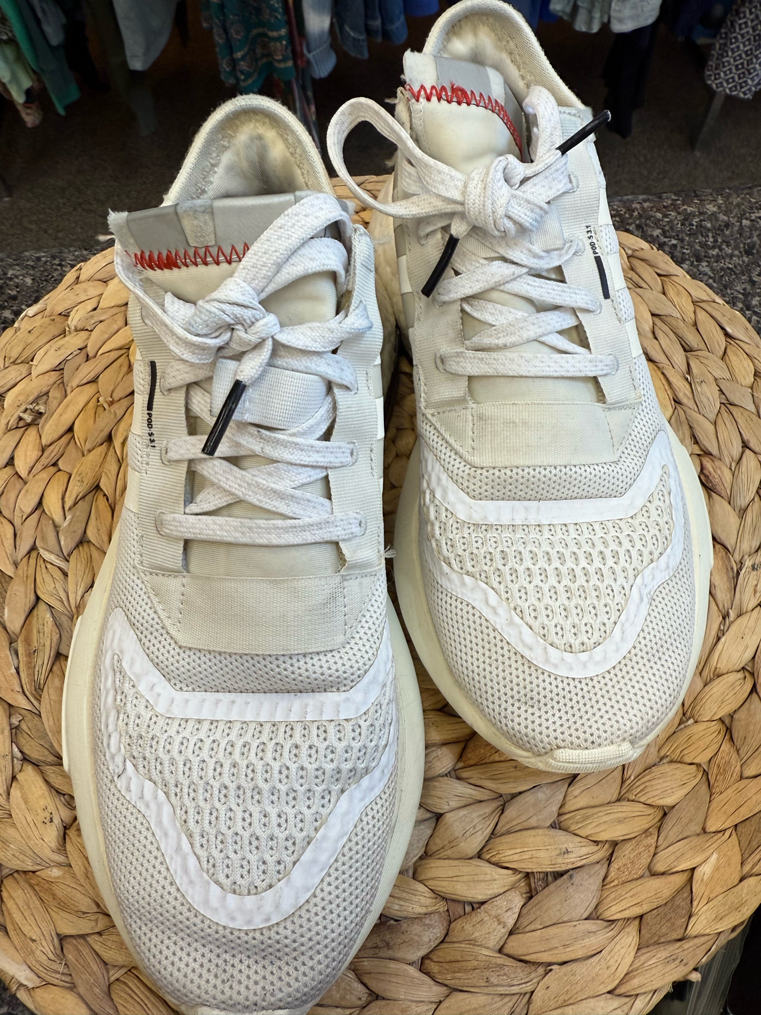 Pre-owned ADIDAS Oatmeal White Size 7 Sneaker