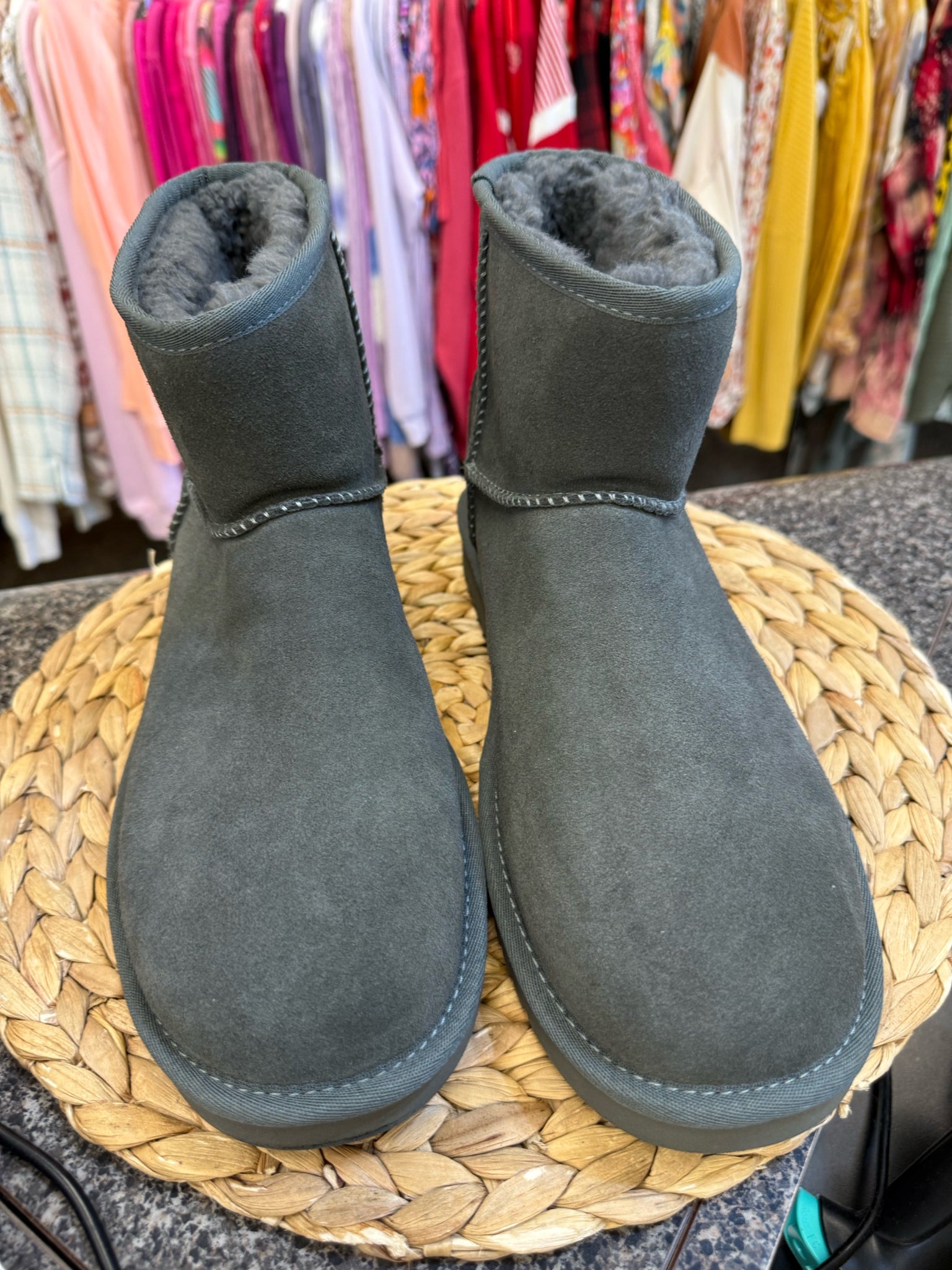 Pre-owned Koolaburra Gray Size 10 Designer Bootie