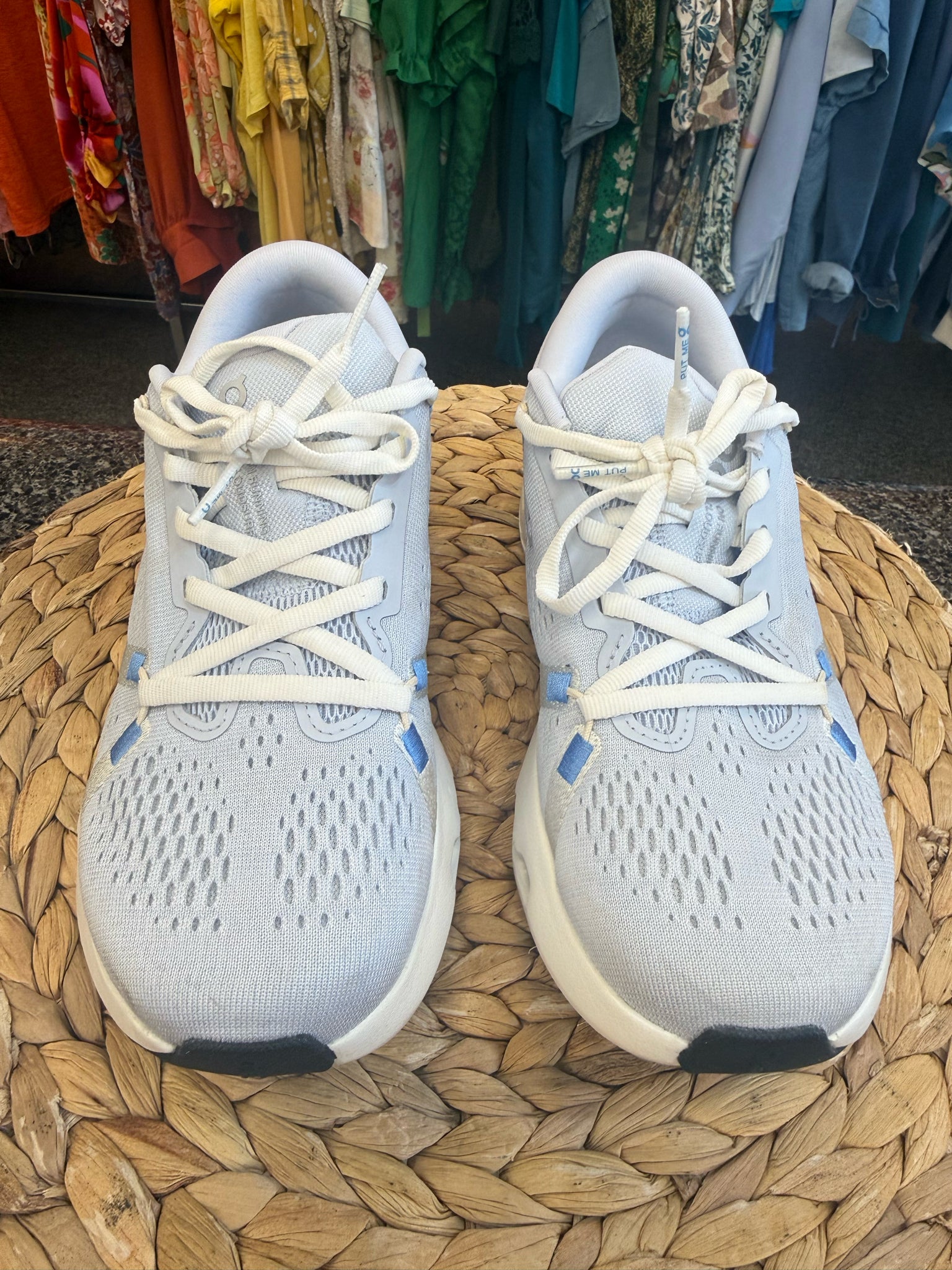Pre-owned On Cloud Baby Blue White Trim Size 6 Designer Sneaker