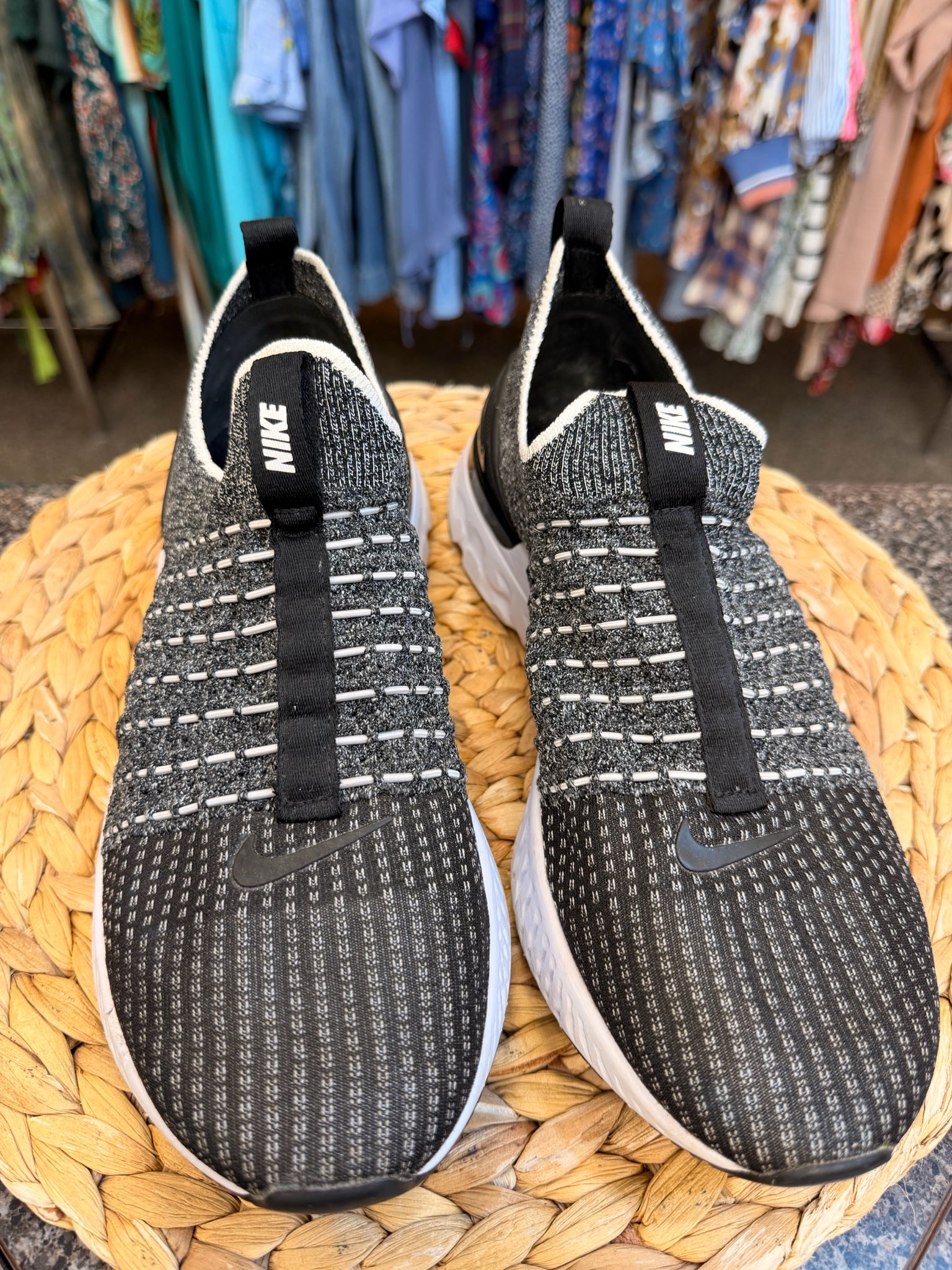 Pre-owned NIKE Dark gray White Size 10 Designer Sneaker