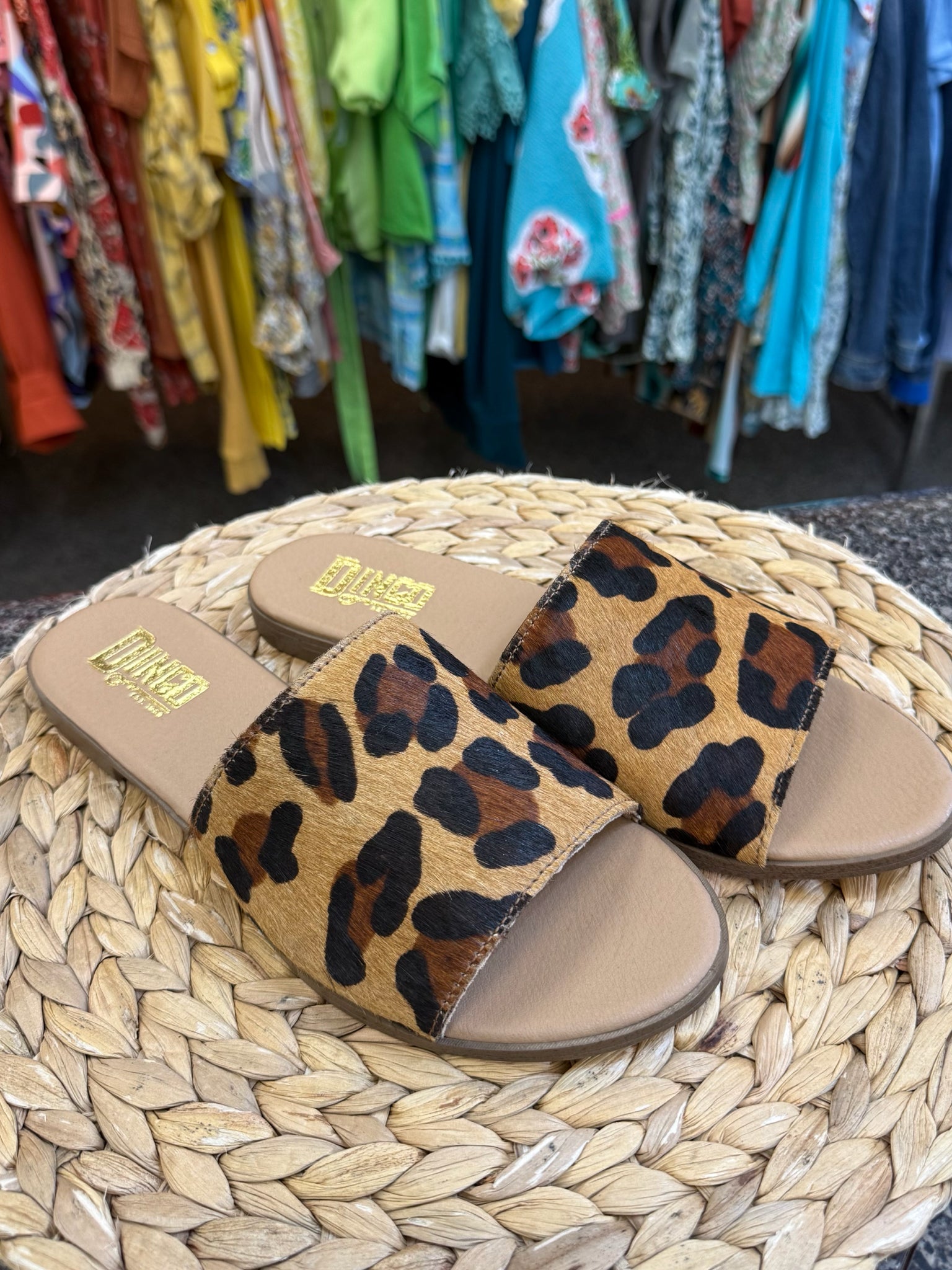 Pre-owned DINGO Black animal Brown Size 9 Sandal