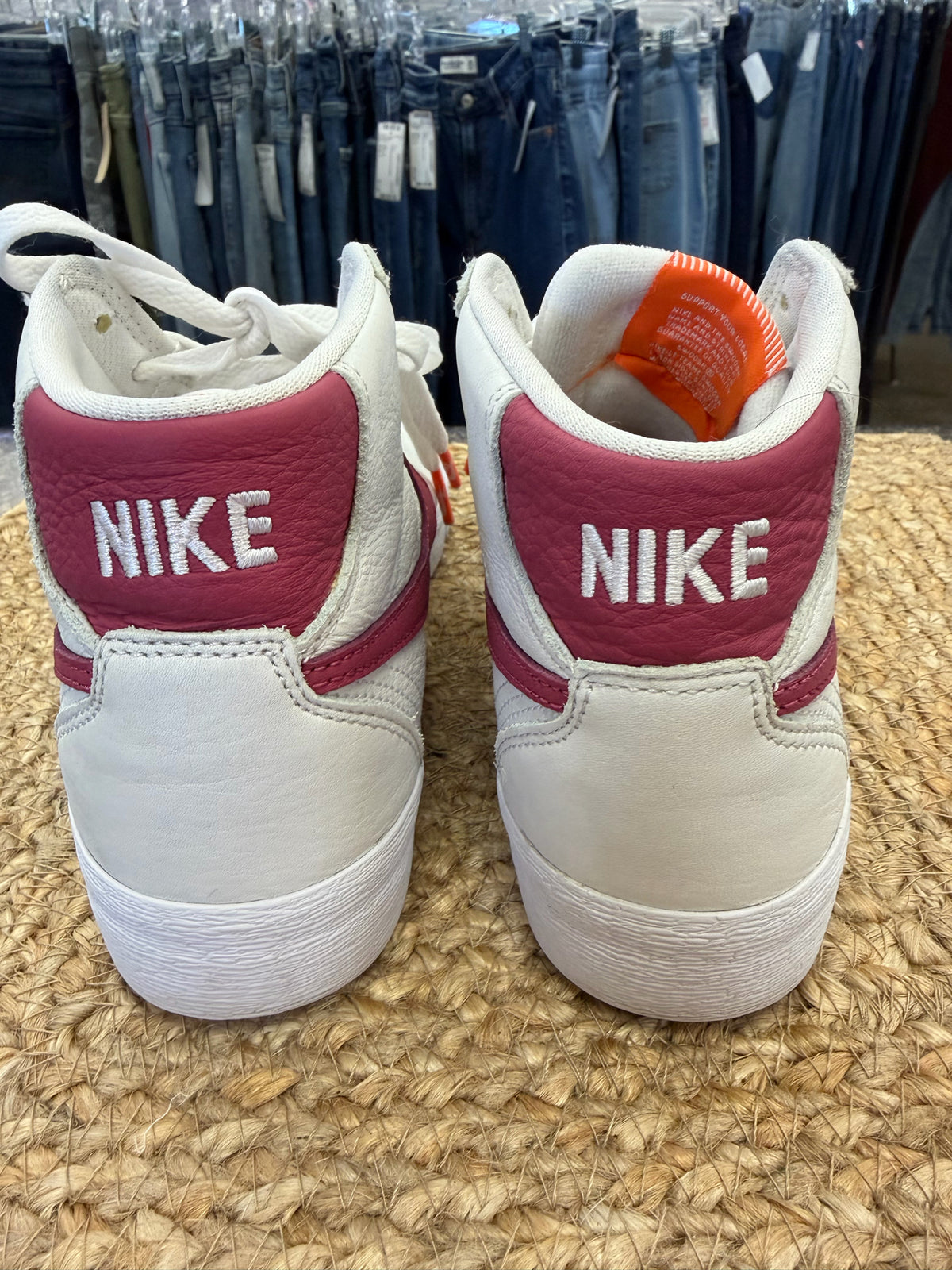 Pre-owned NIKE White Dark Pink Size 7.5 Designer Sneaker
