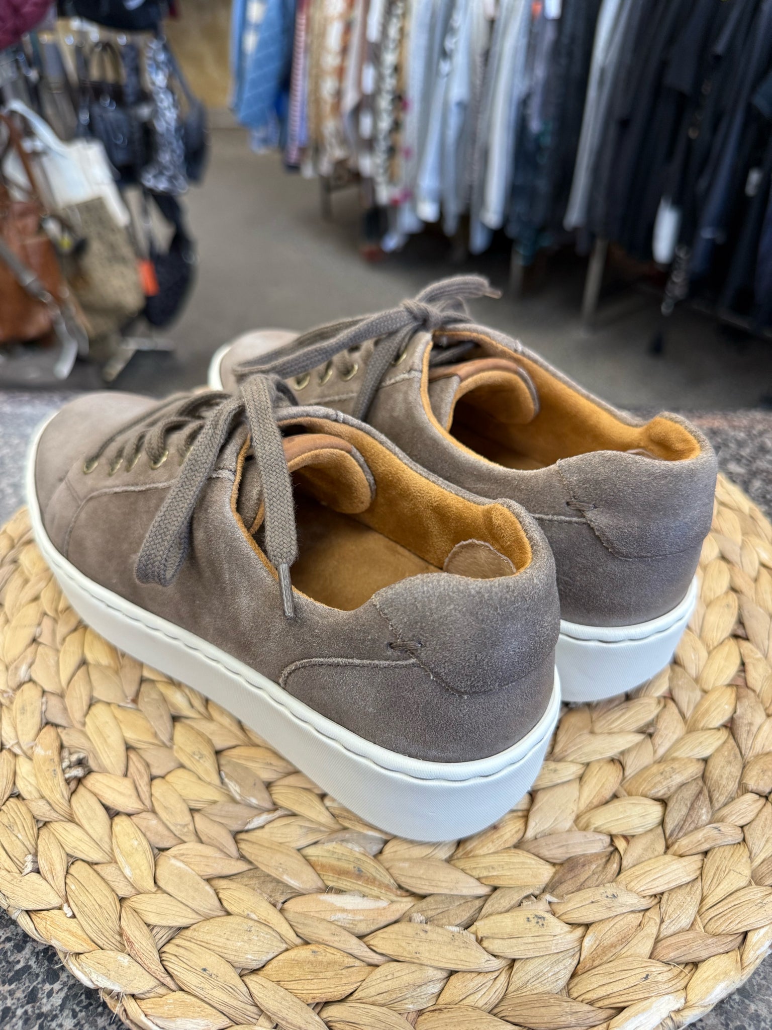 Pre-owned BORN Brown White Trim Size 8.5 Designer Sneaker