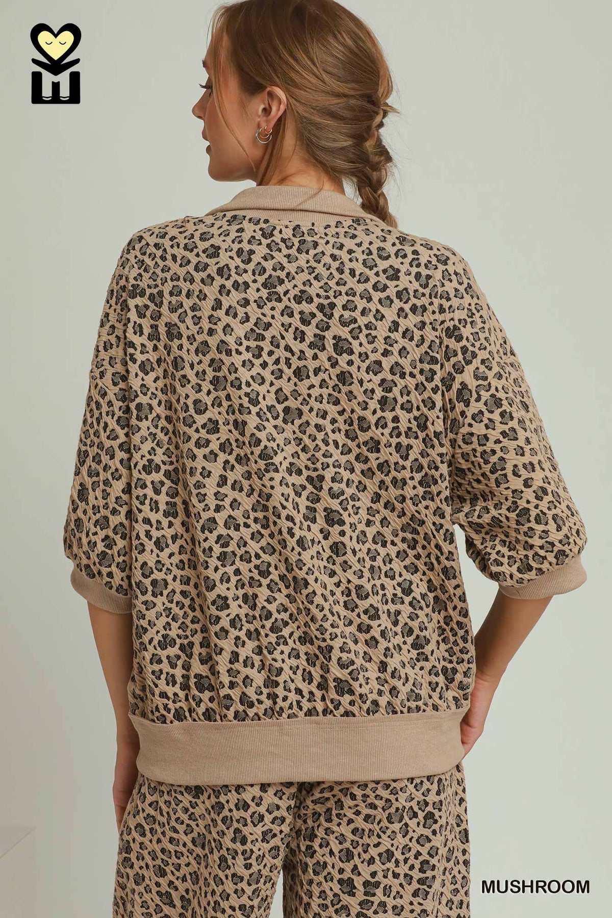 New UMGEE Tan animal Black Dr Size S Short Sleeve PantSet