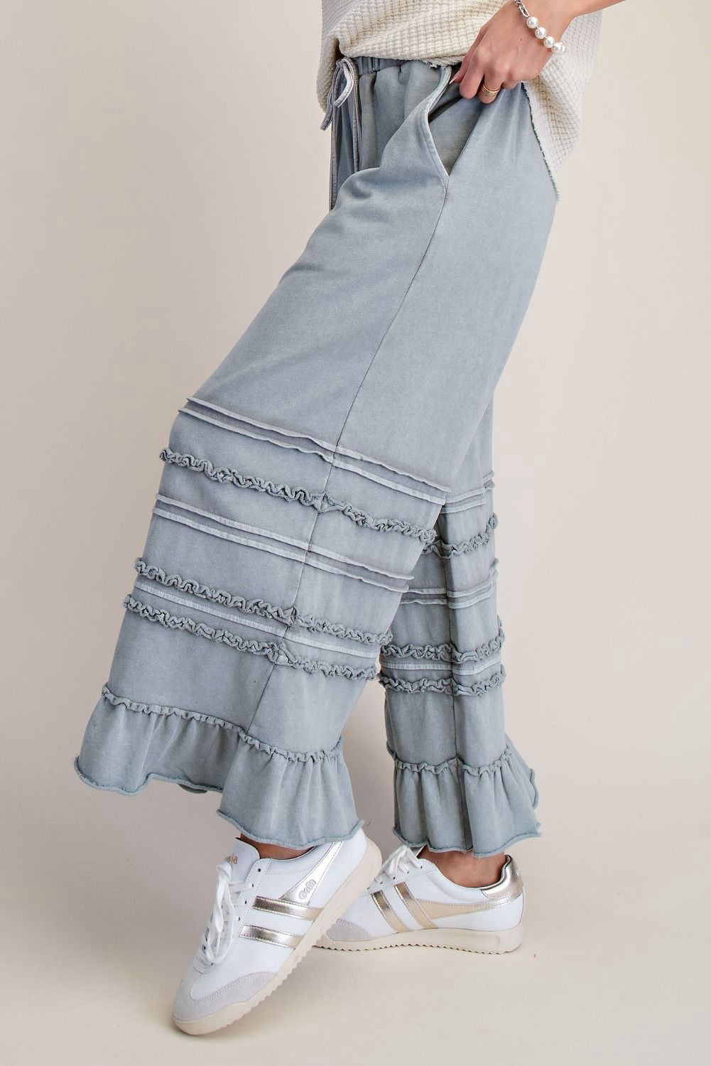 New EASEL Gray Wash Size Small Pants