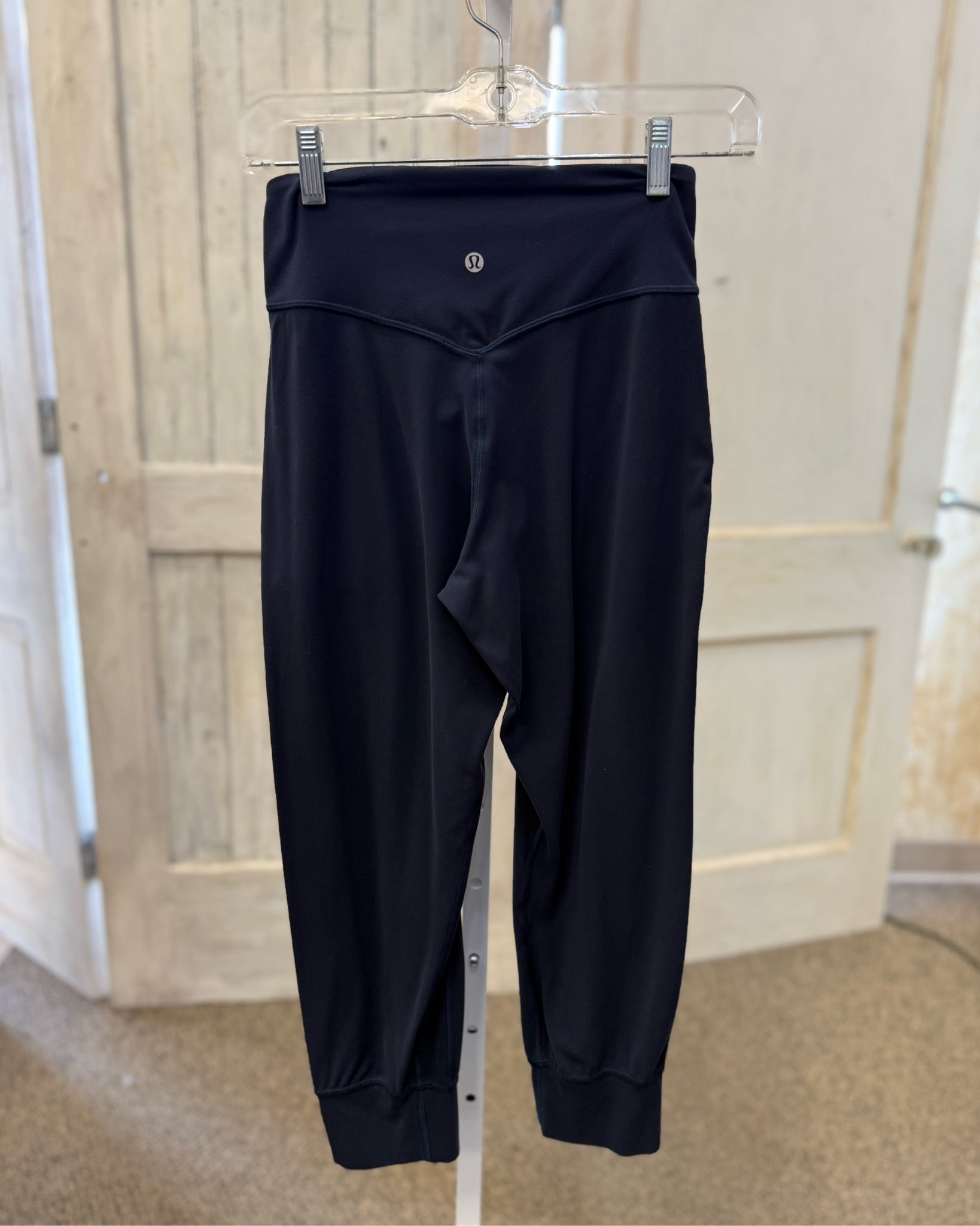 Pre-owned Lululemon Navy Size: 4 Designer Pant