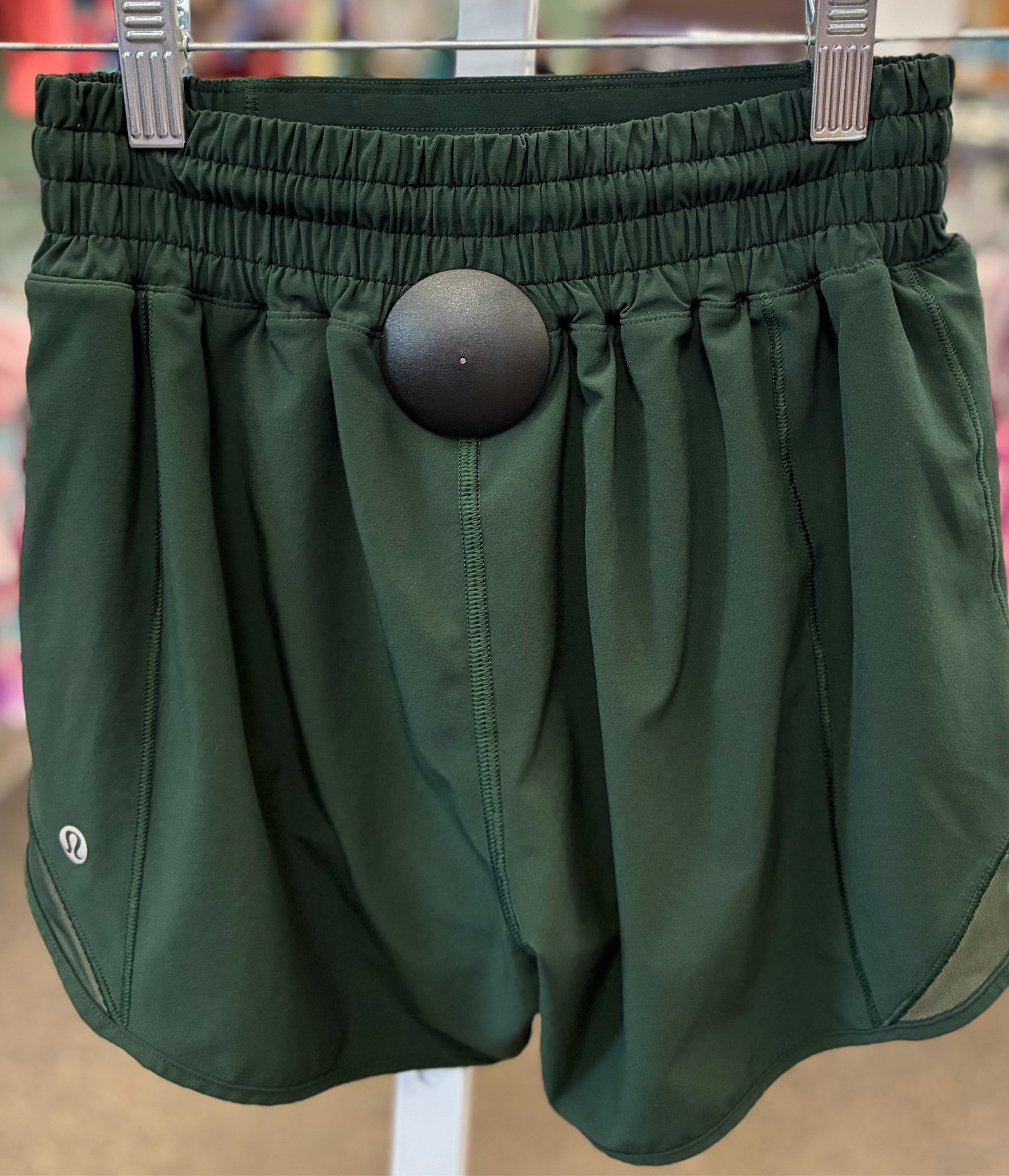 Pre-owned Lululemon Green Size 2 Designer Shorts