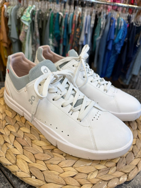 Pre-owned On Cloud White Mint Trim Size 10.5 Designer Sneaker