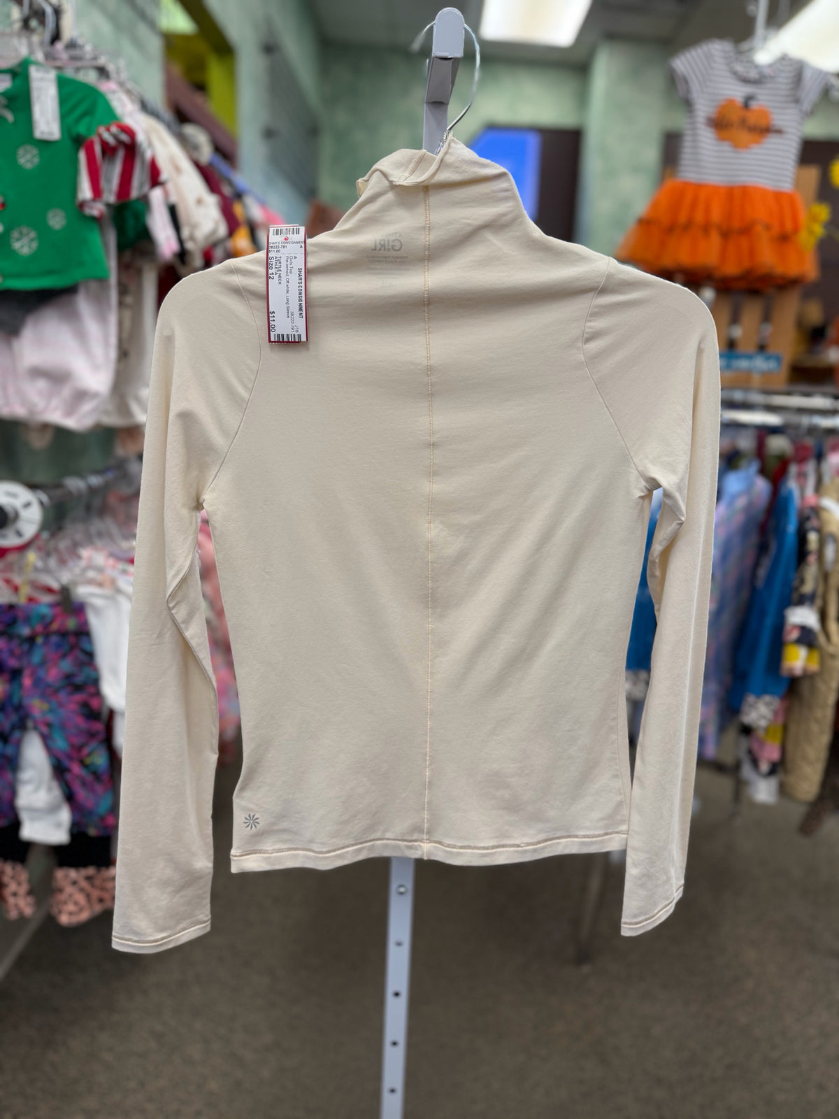 Pre-owned ATHLETA Off white Size 12 Long Sleeve Girls Top