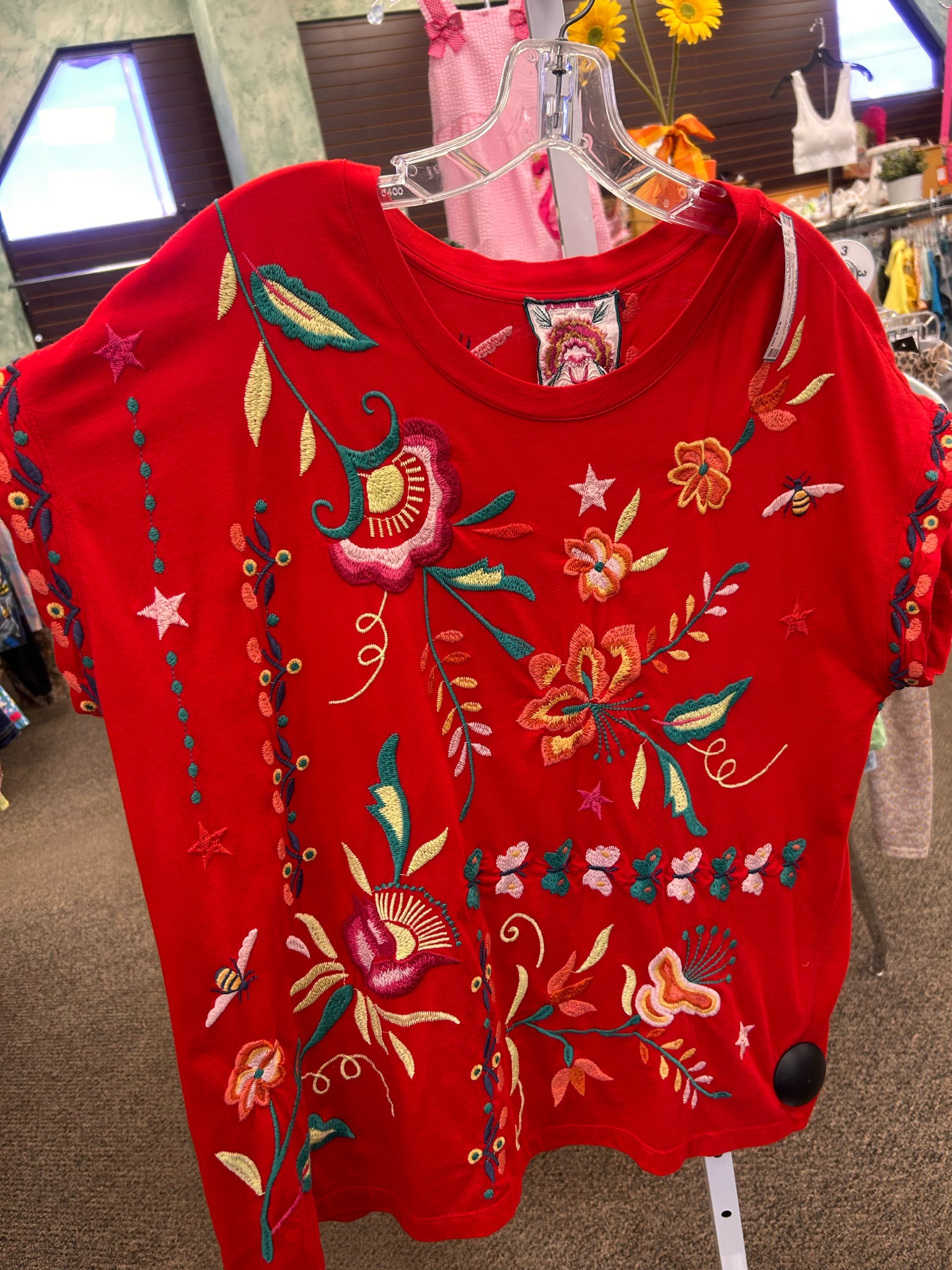 Pre-owned JOHNNY WAS Red Floral Print Short Sleeve Size: L Designer Blouse