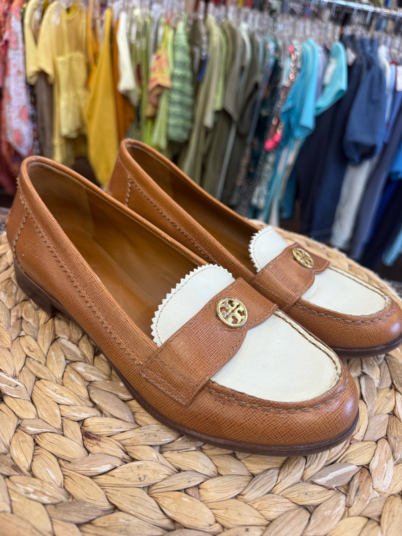 Pre-owned TORY BURCH Brown Cream Size 8 Shoe