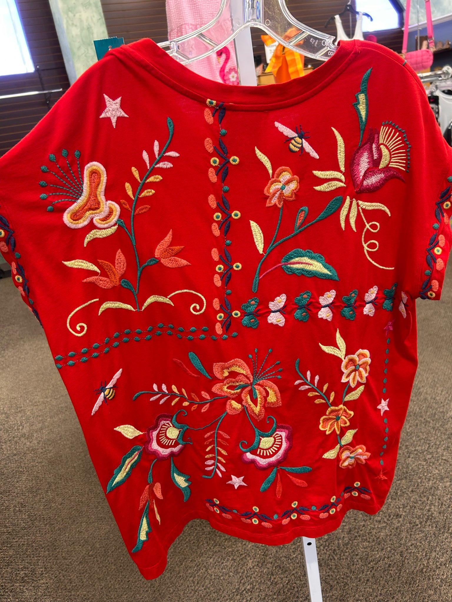 Pre-owned JOHNNY WAS Red Floral Print Short Sleeve Size: L Designer Blouse
