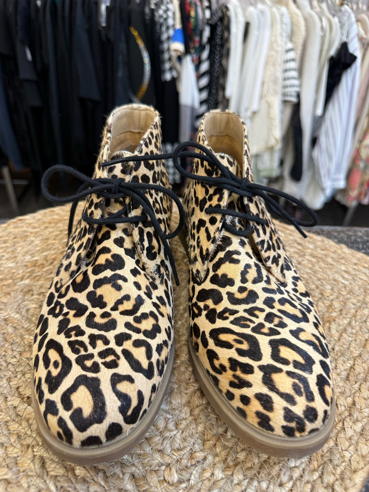Pre-owned HUSH PUPPIES Leopard Black Size 8 Bootie