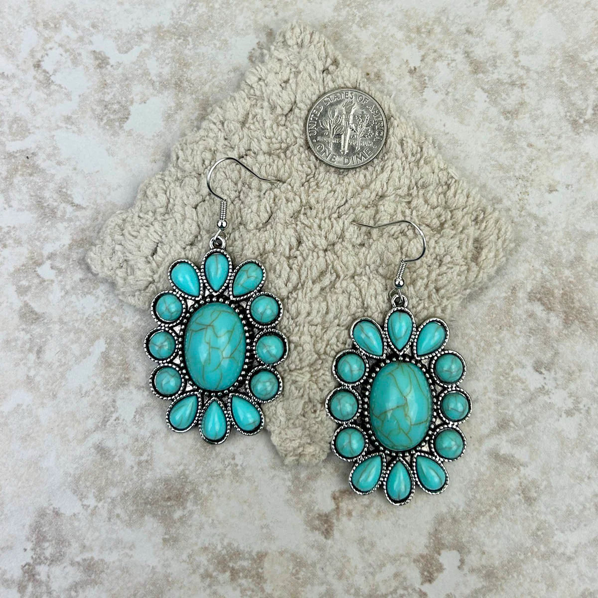 New WESTERN Turquoise Silver Trim Earring