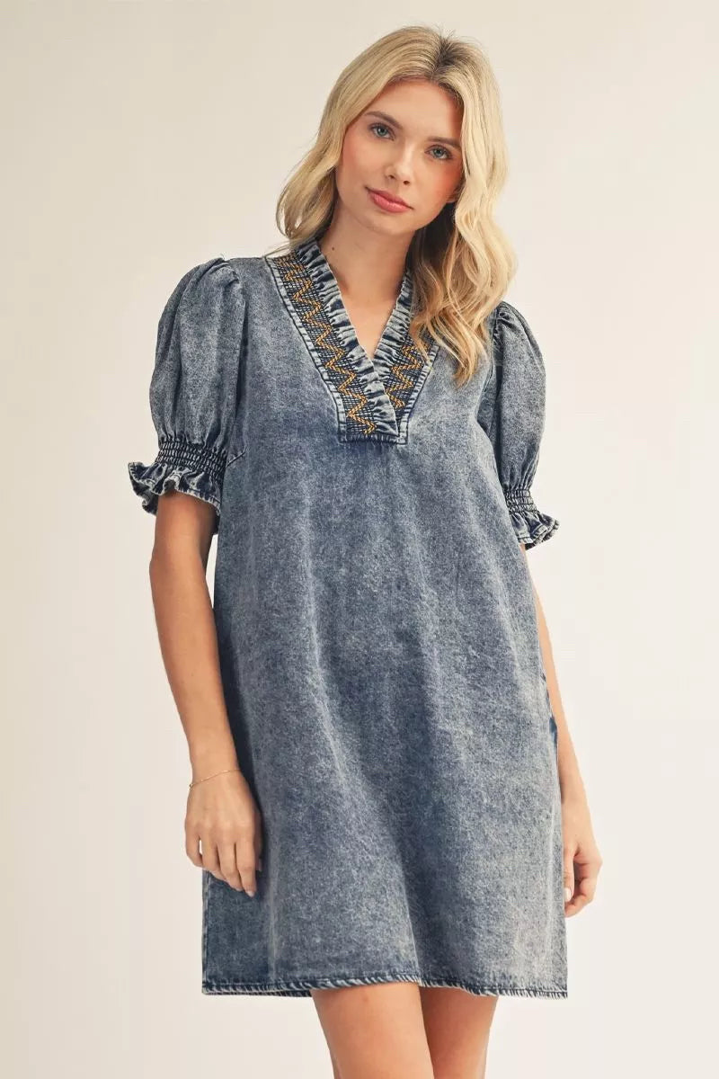 New JODIFL BLUE DENIM Size Small Short Sleeve Dress