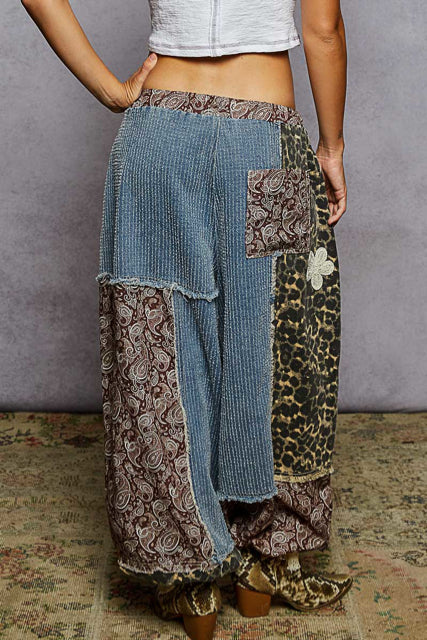 New POL Denim Leopard Size Small Pants