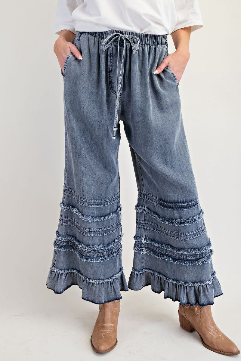 New EASEL Dark Denim Size Small Pants
