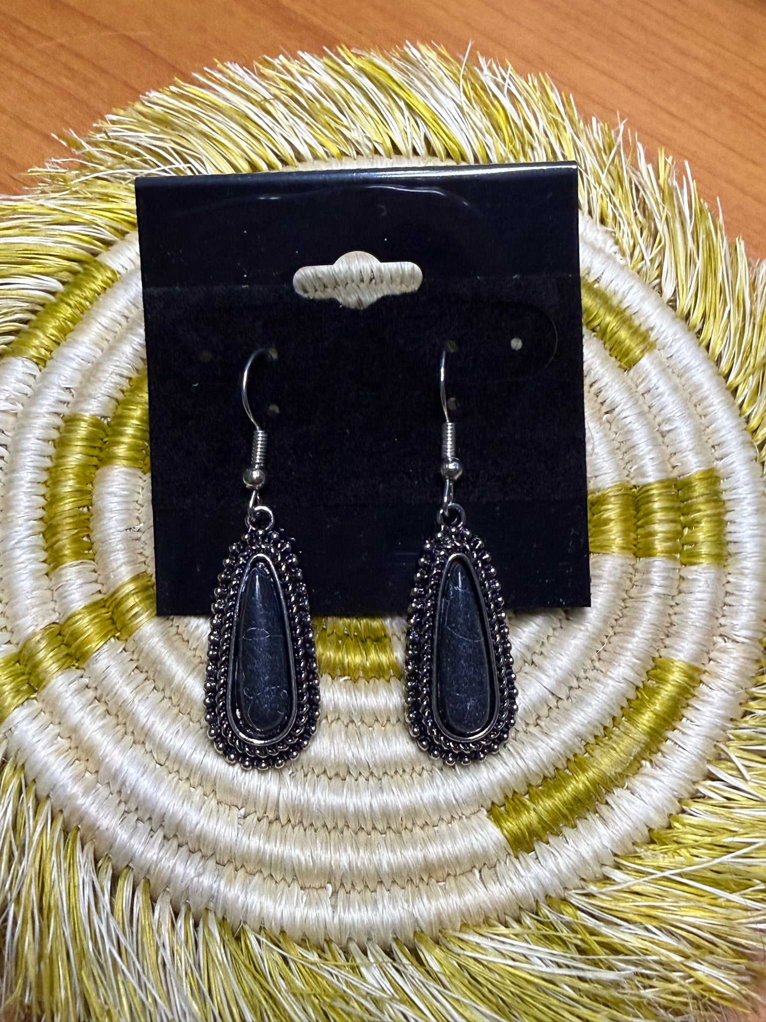 New WESTERN Black Silver Trim Earring