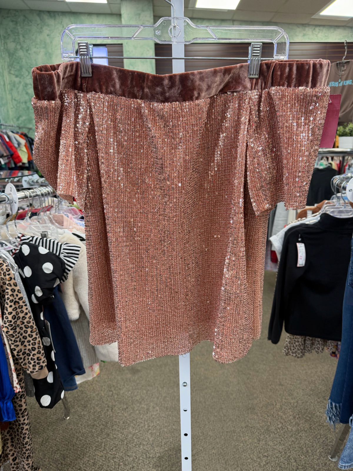 New with Tag CALVIN KLEIN Gold Sparkle Size: M Sleeveless Blouse