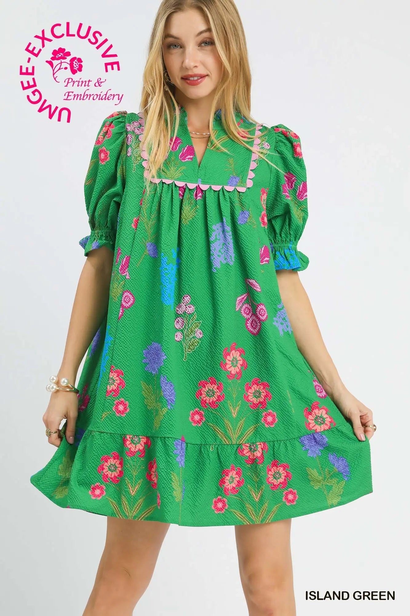 New UMGEE Green floral Size Small Short Sleeve Dress