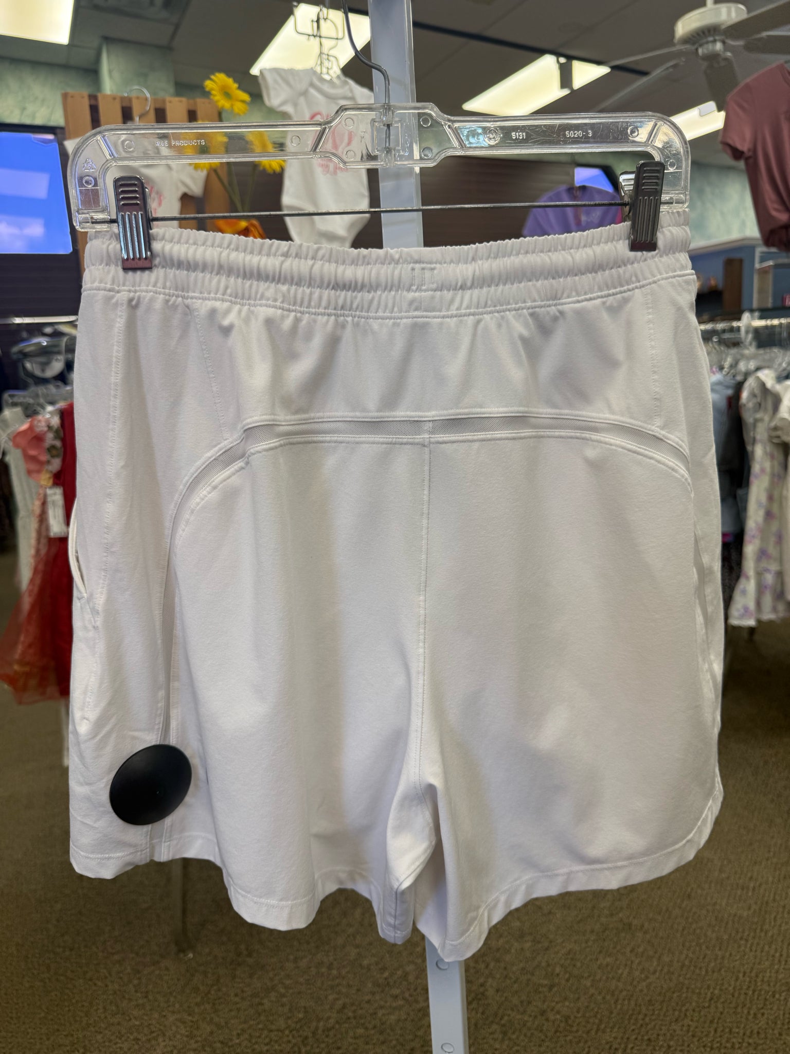 Pre-owned Lululemon White Mens Size 34 Mens Shorts