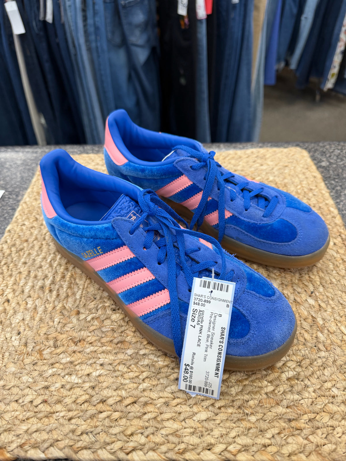 Pre-owned ADIDAS Blue Pink Trim Size 7 Designer Sneaker