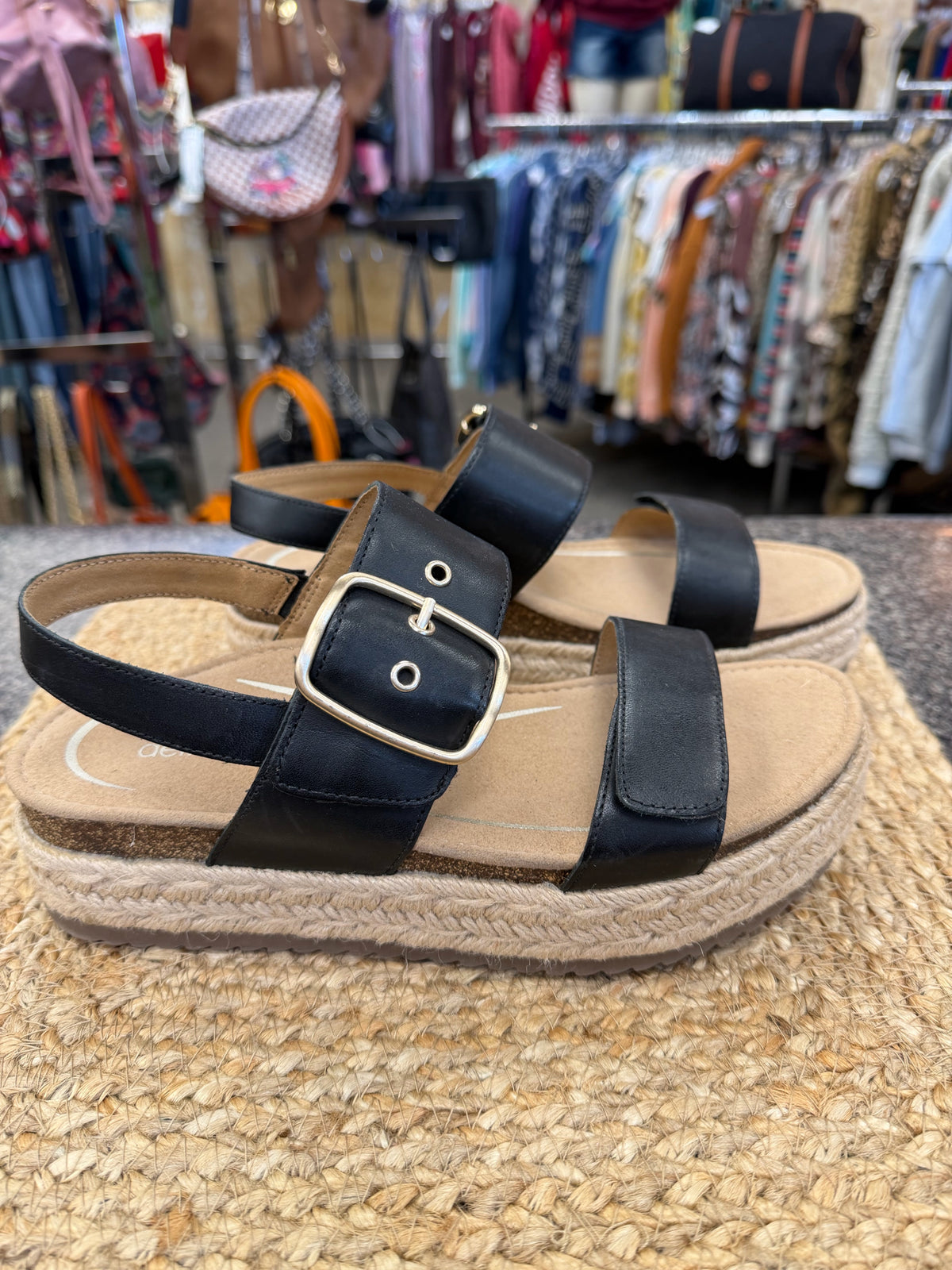 Pre-owned aetrex Black Size 8.5 Sandal