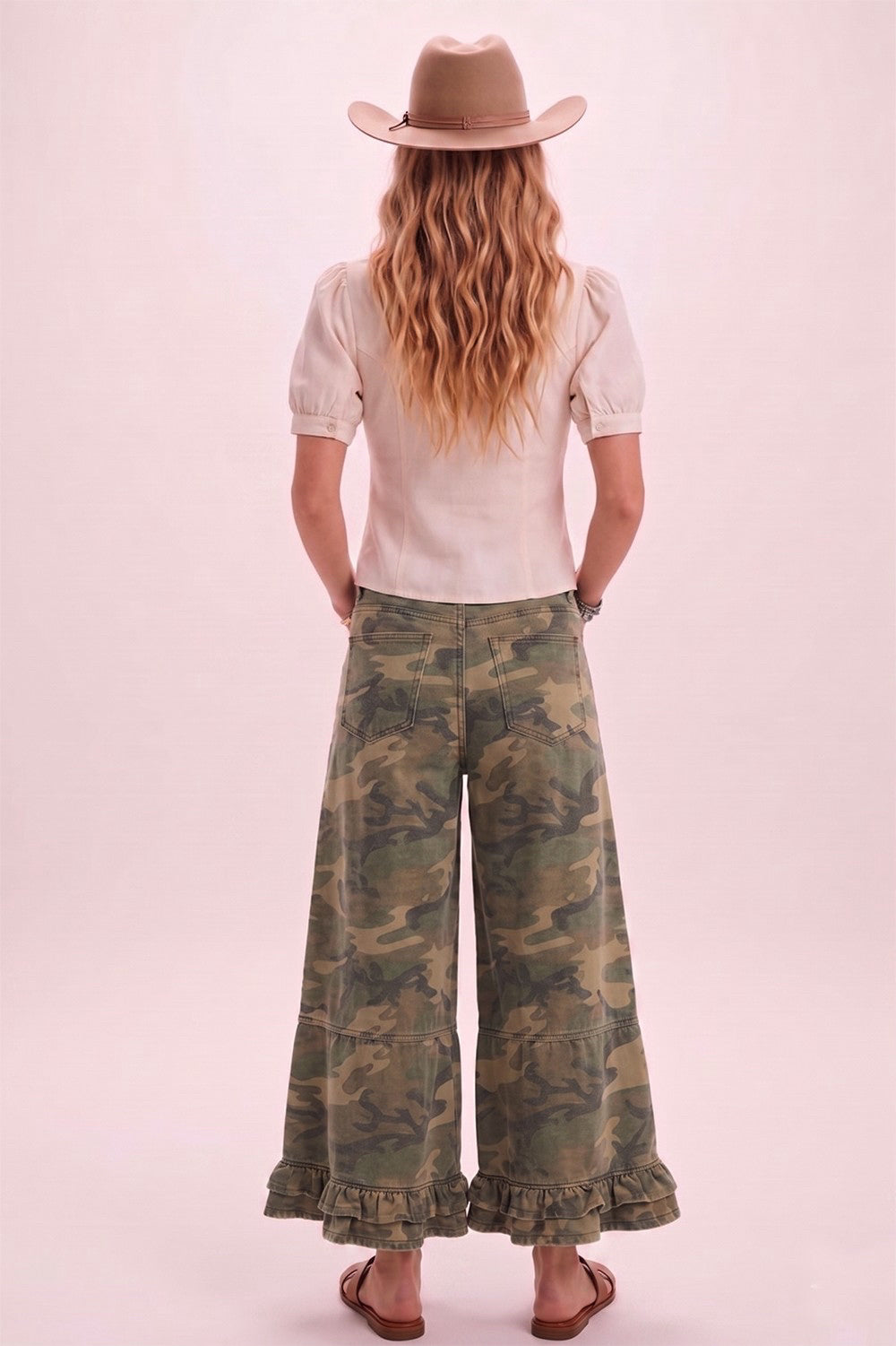 New LOVLOV Camouflage Size Small Pants