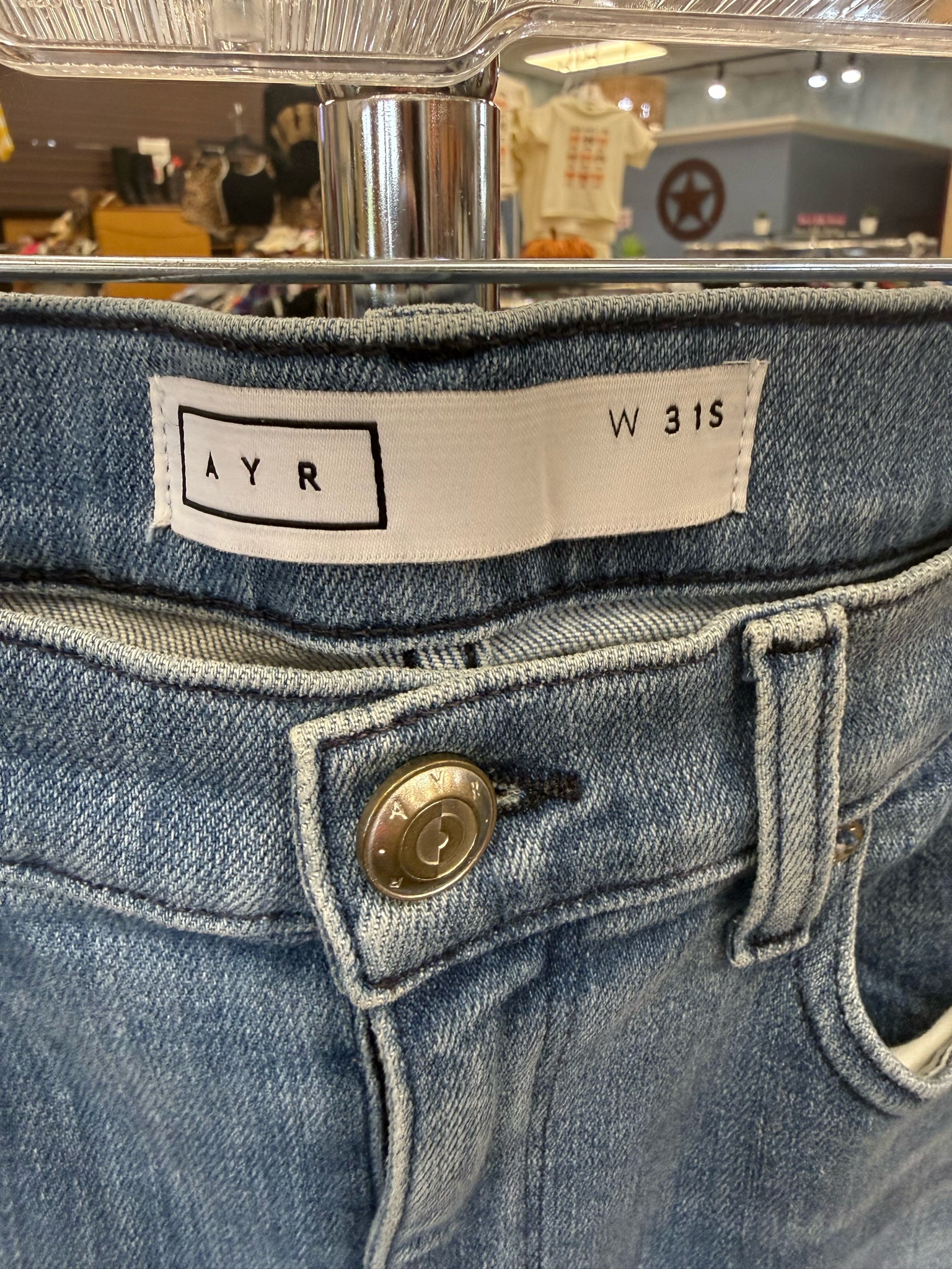 Pre-owned AYR Light Denim Size: 11 Designer Jean