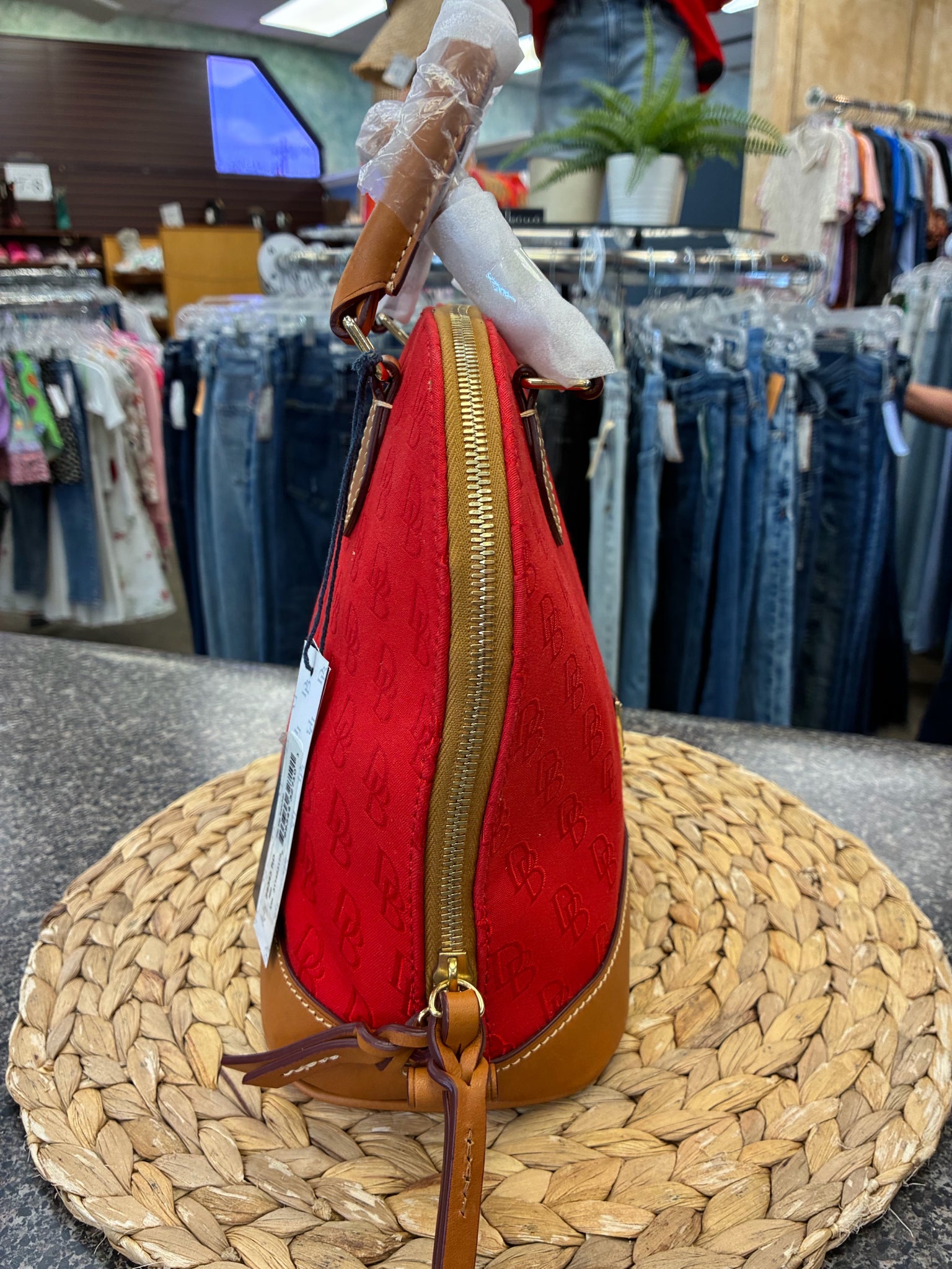 New with Tag DOONEY&BOURKE Red Brown Trim Shoulder Designer Purse