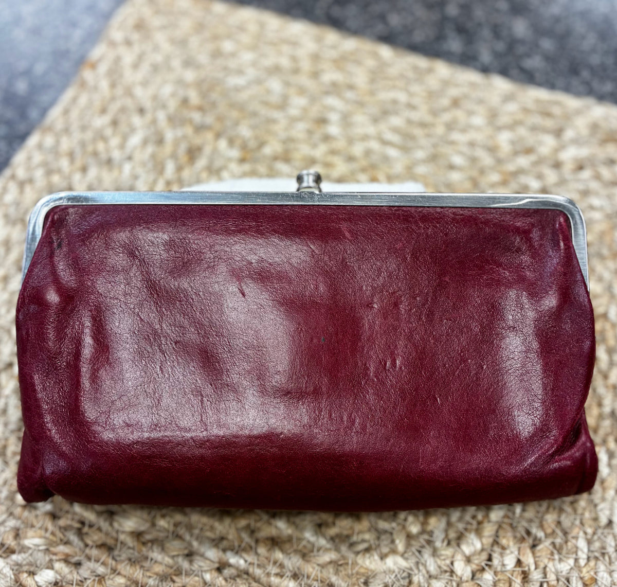 Pre-owned HOBO Red WALLET SIZE Regular Designer Wallet