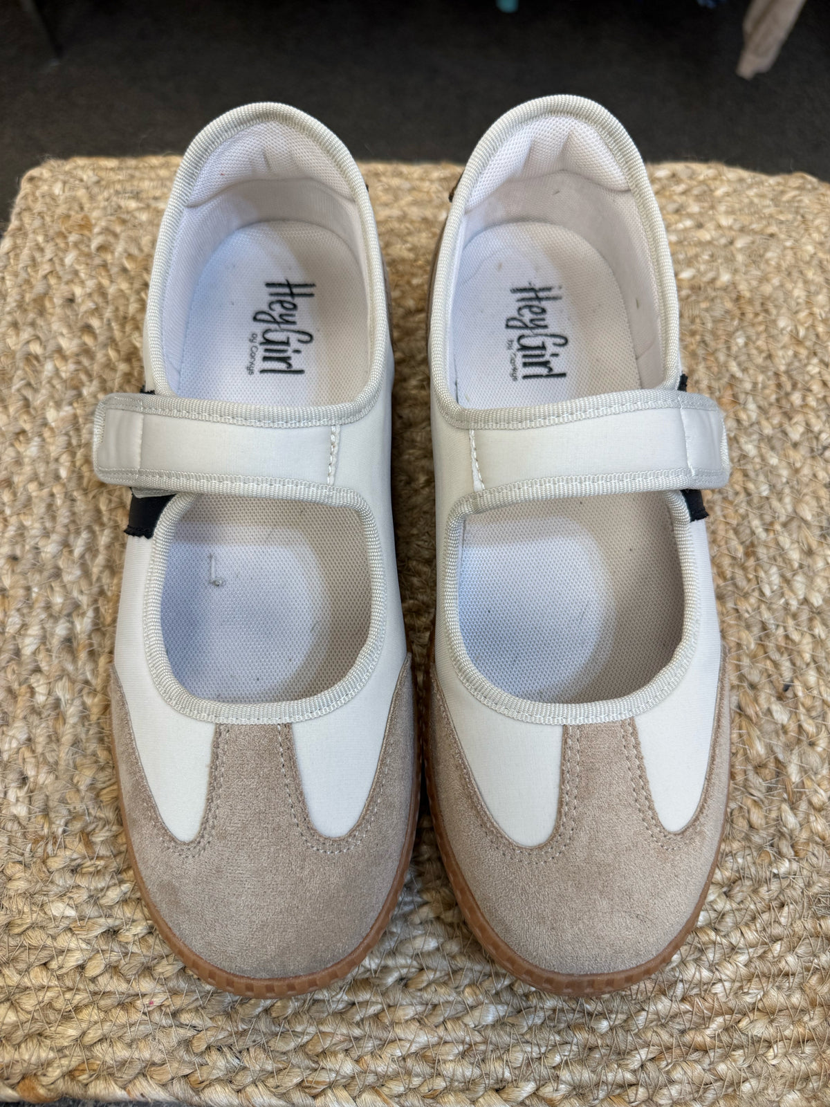 Pre-owned Hey Girl Tan Brown Print Size 9 Shoe