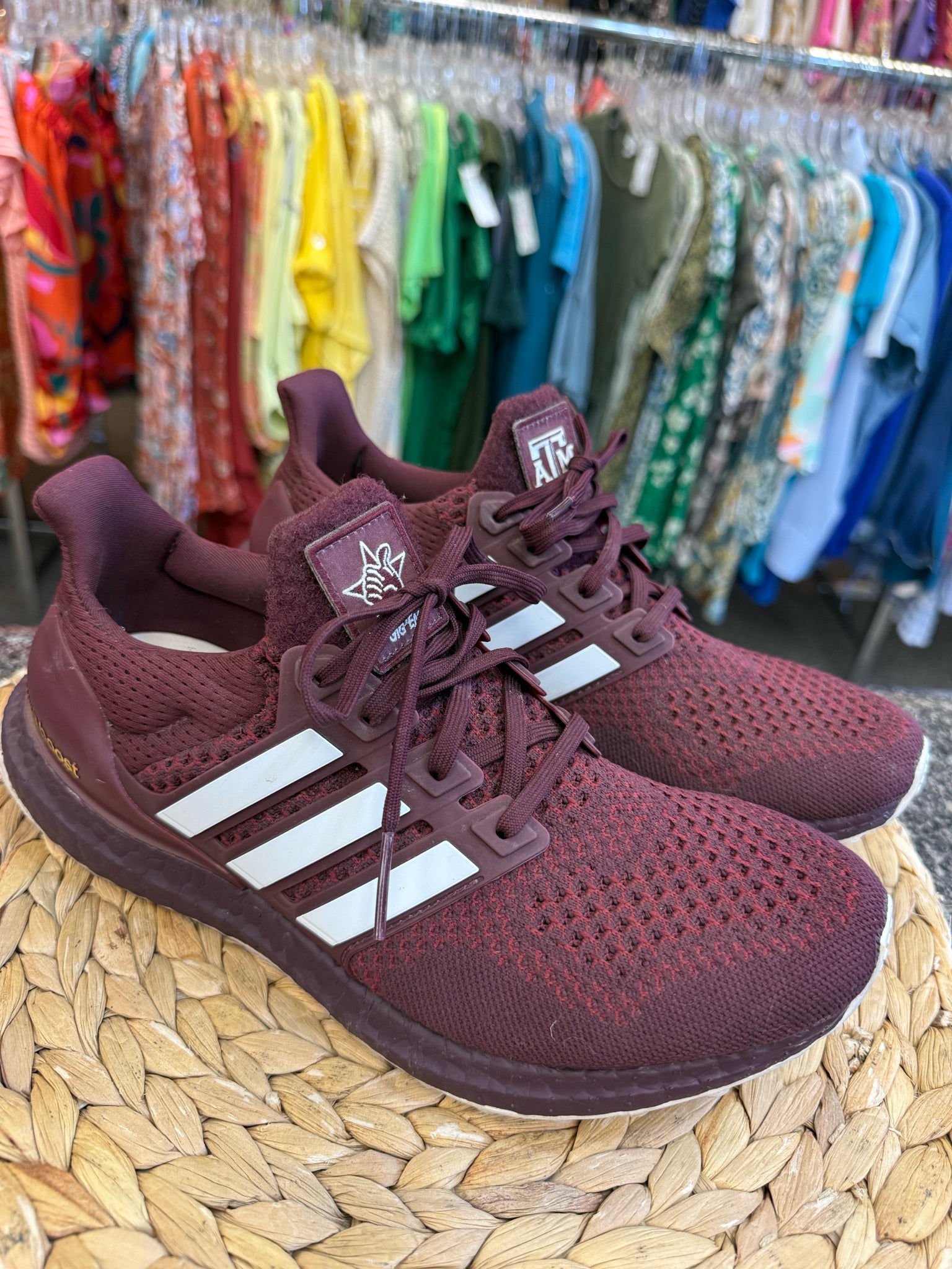 Pre-owned ADIDAS Wine White Trim Size 7.5 Designer Sneaker