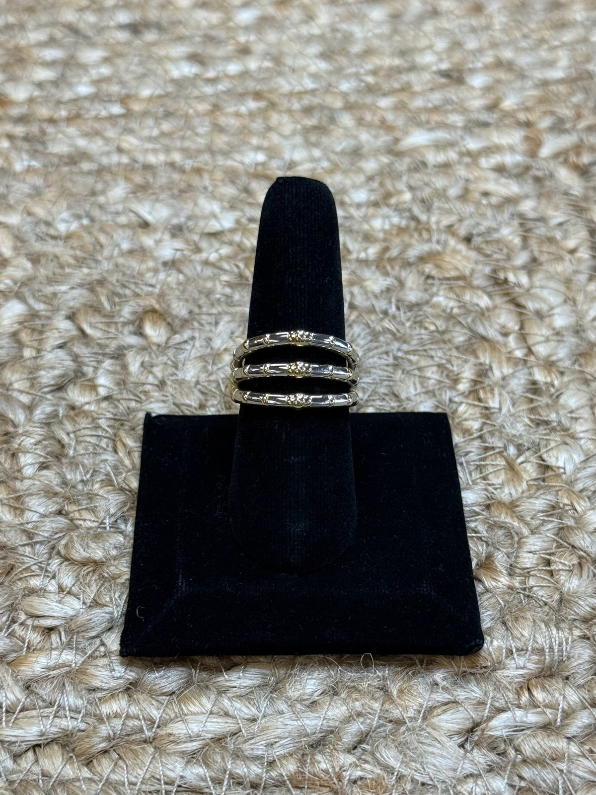 Pre-owned KENDRA SCOTT Silver Animal Gold Trim Ring Size 8 Designer Ring