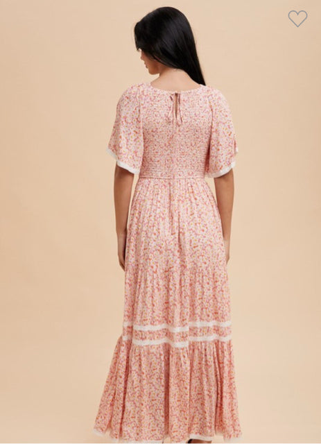 New IN LOOM Pink floral White Trim Size Small Short Sleeve Dress
