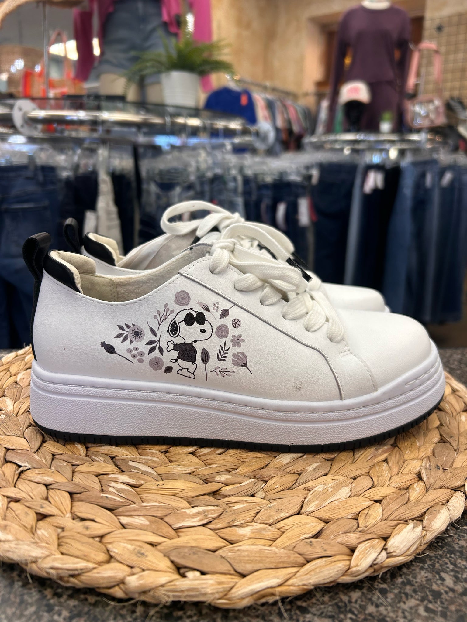 Pre-owned ALEGRIA Off white Black Print Size 6.5 Designer Sneaker