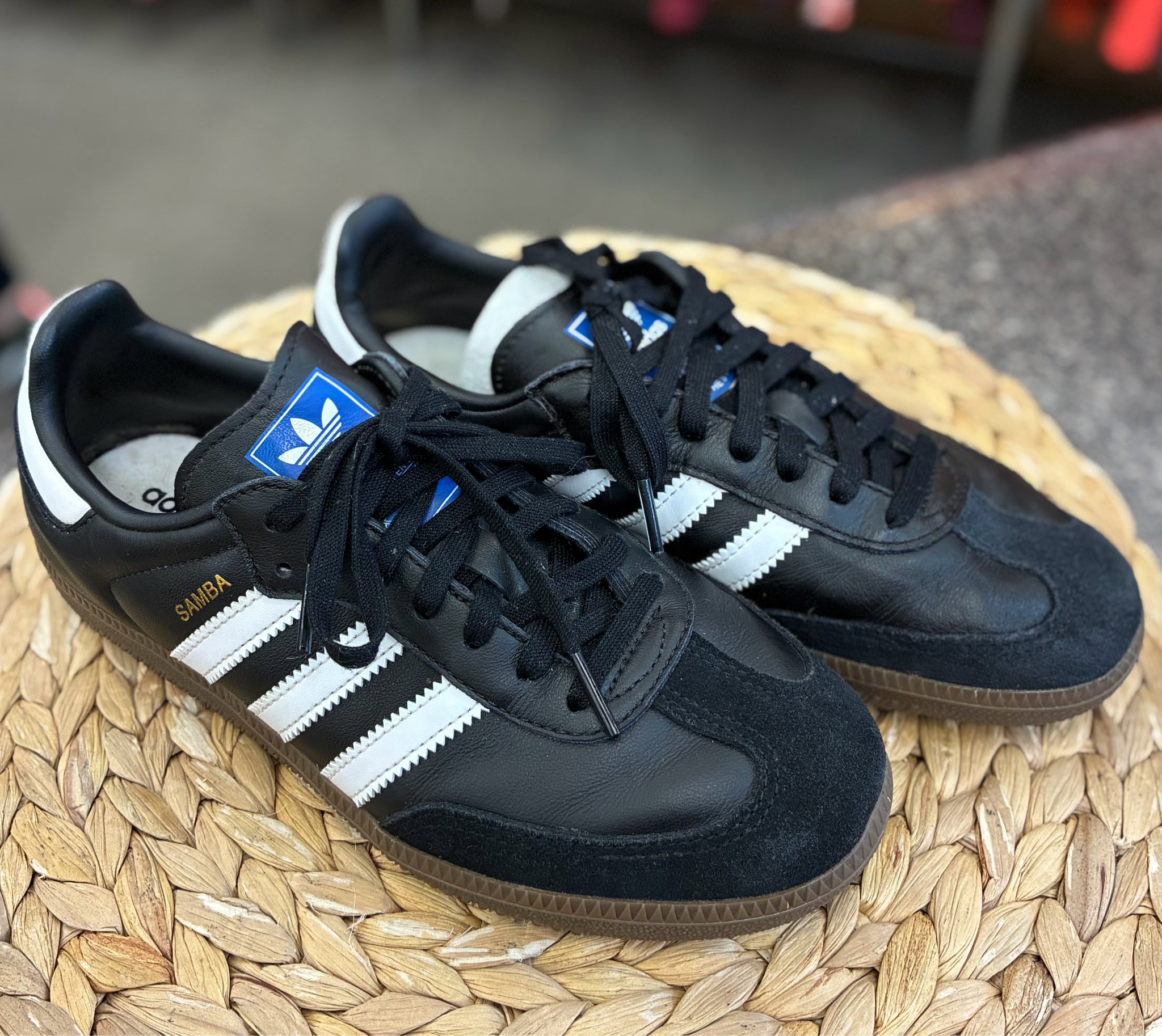 Pre-owned ADIDAS Black White Trim Size 5.5 Designer Sneaker
