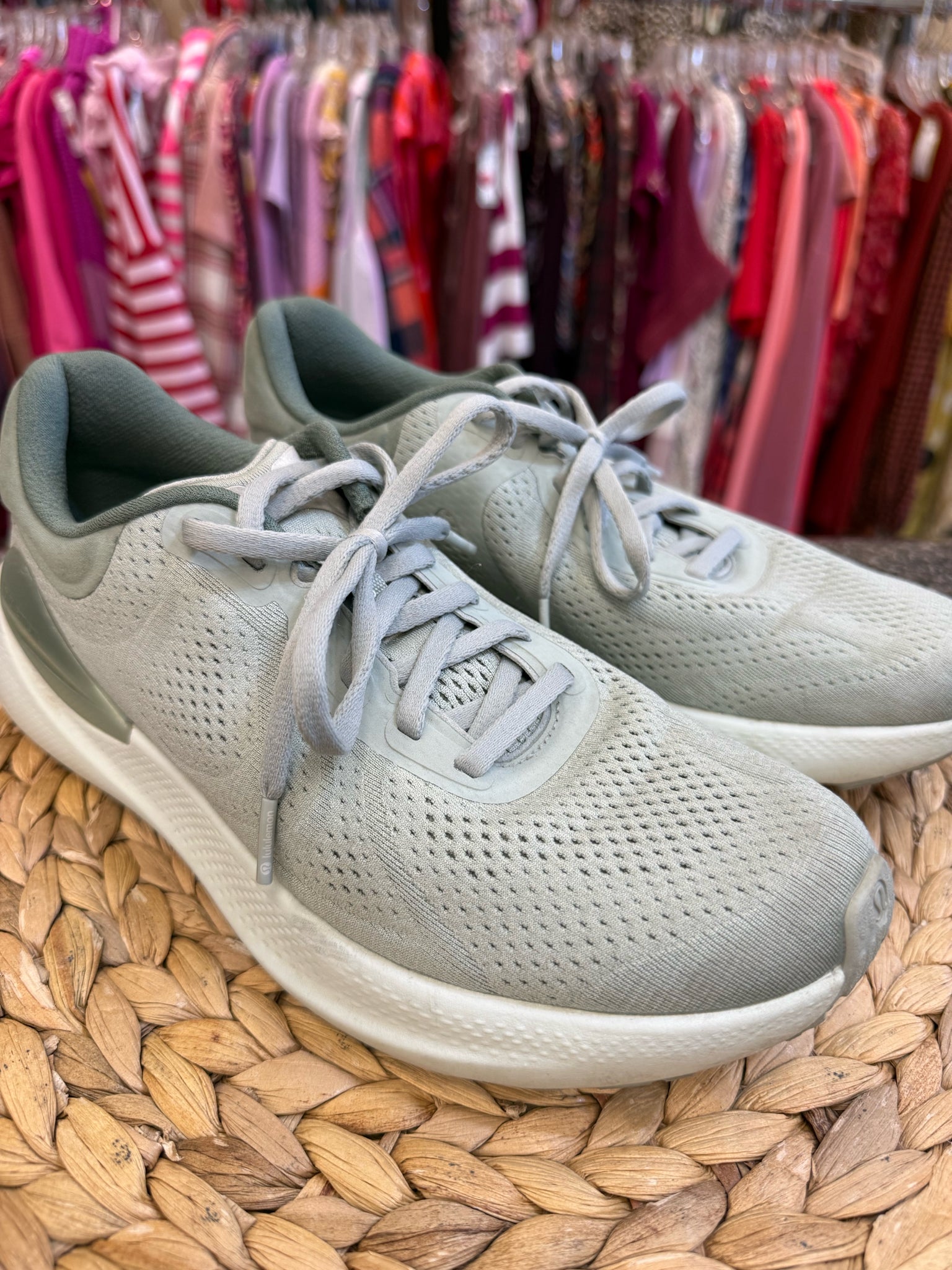 Pre-owned Lululemon Mint Size 8.5 Designer Sneaker