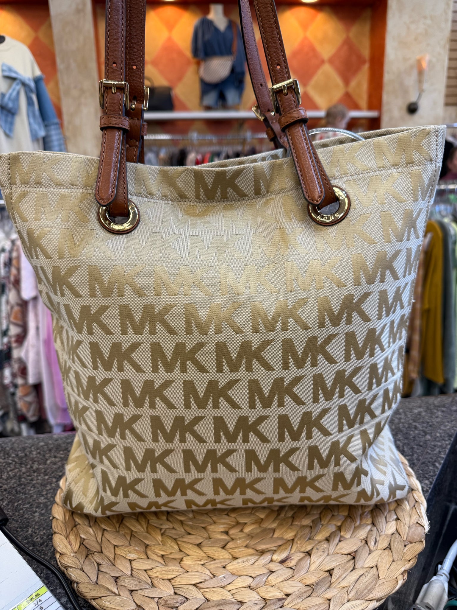 Pre-owned MICHAEL KORS champagne Signature Tote Designer Purse