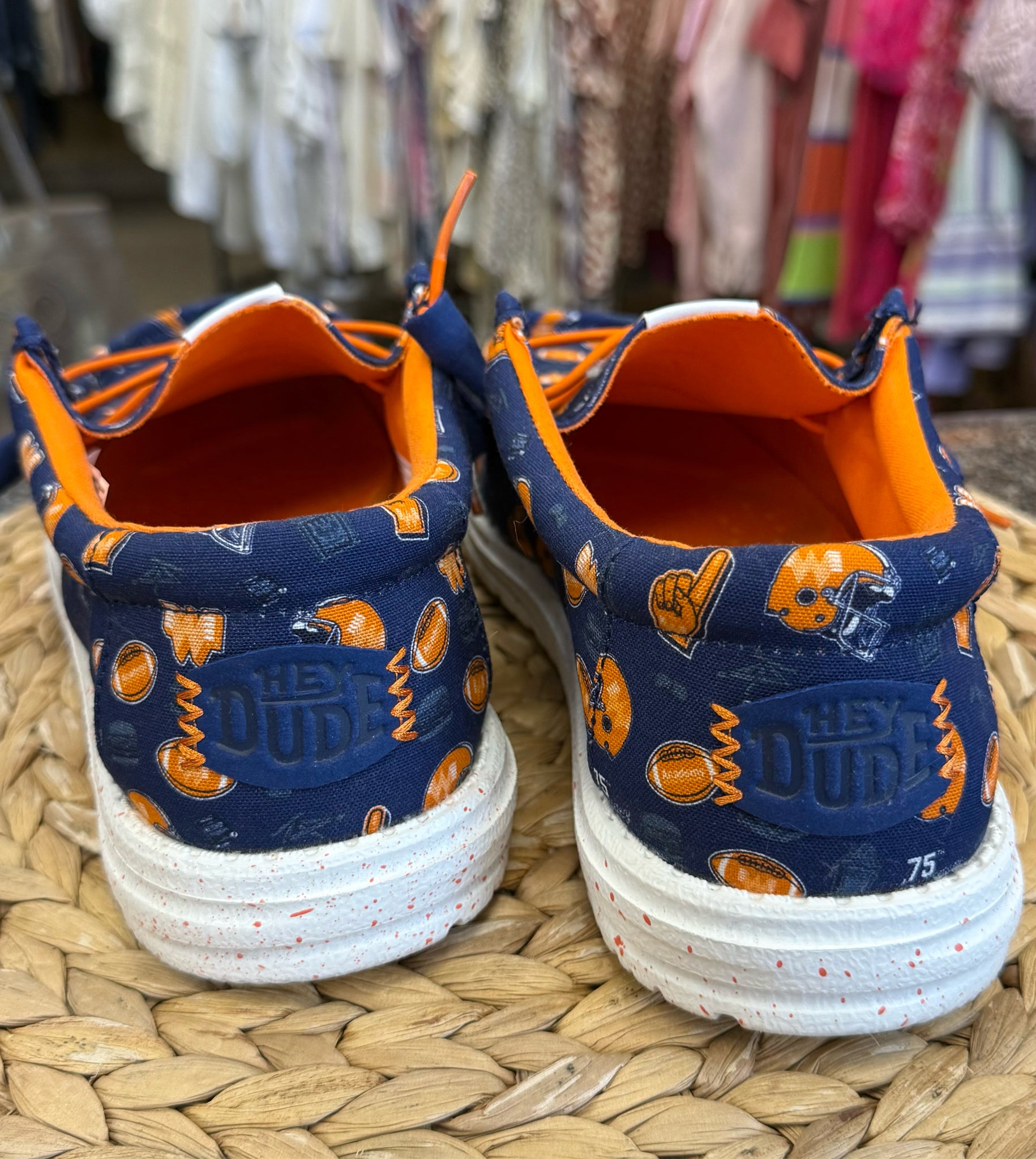 Pre-owned HEY DUDE Navy Orange Print SHOE SIZE 9 MENS Shoes