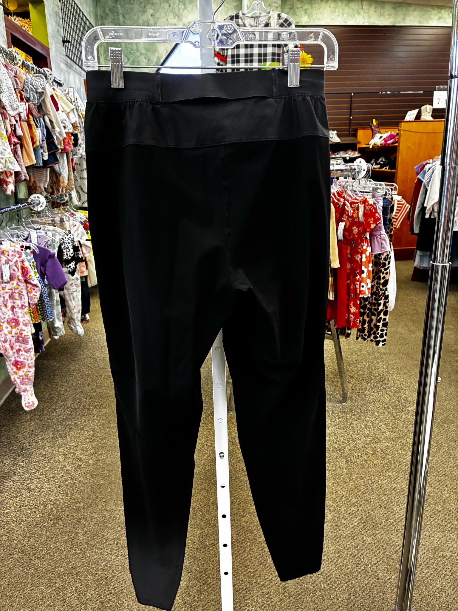Pre-owned Lululemon Black Dark Gray Trim Mens Size 30 MENS Designer Pant