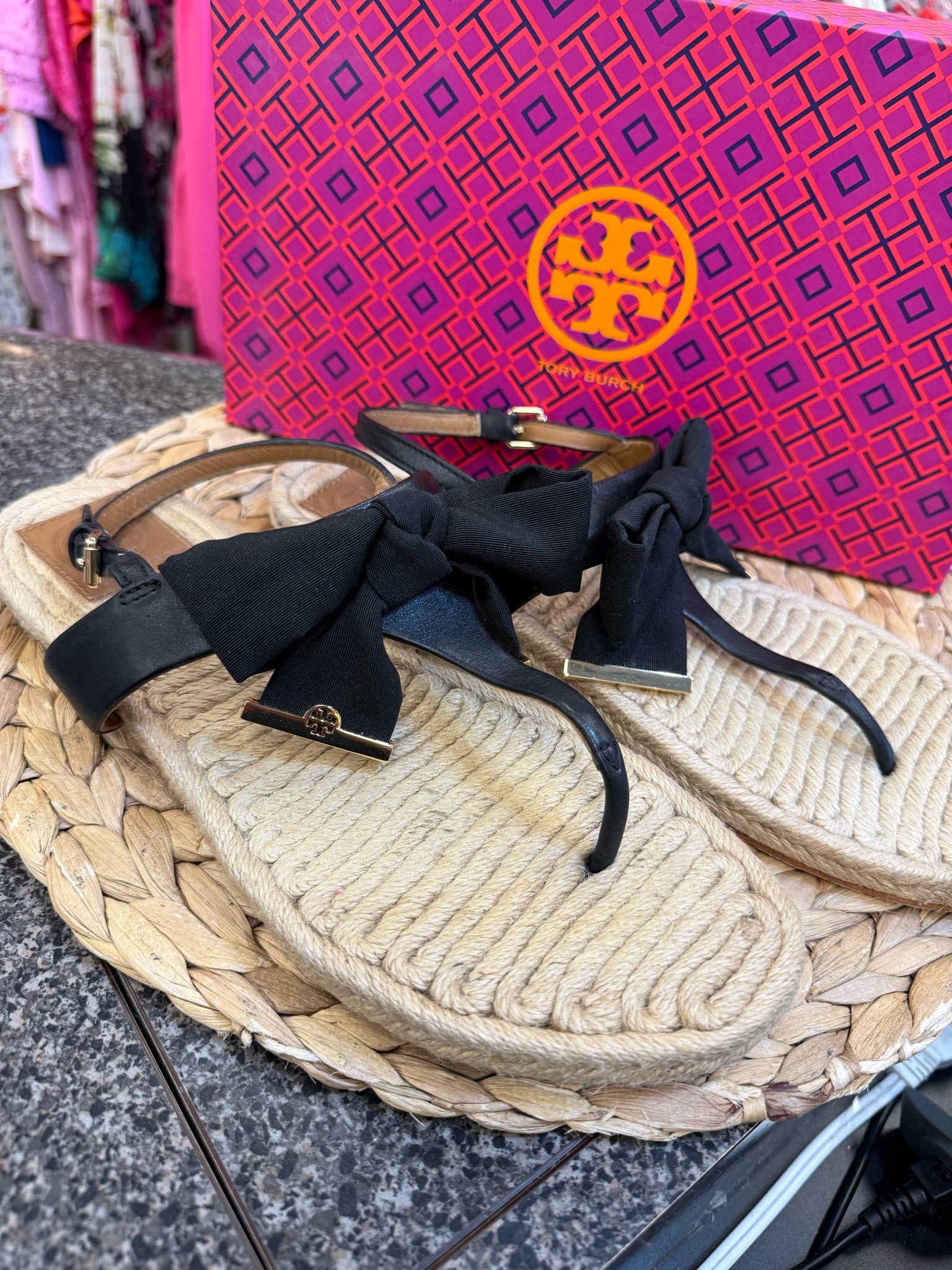 Pre-owned TORY BURCH Black Tan Inside Size 11 Designer Sandal