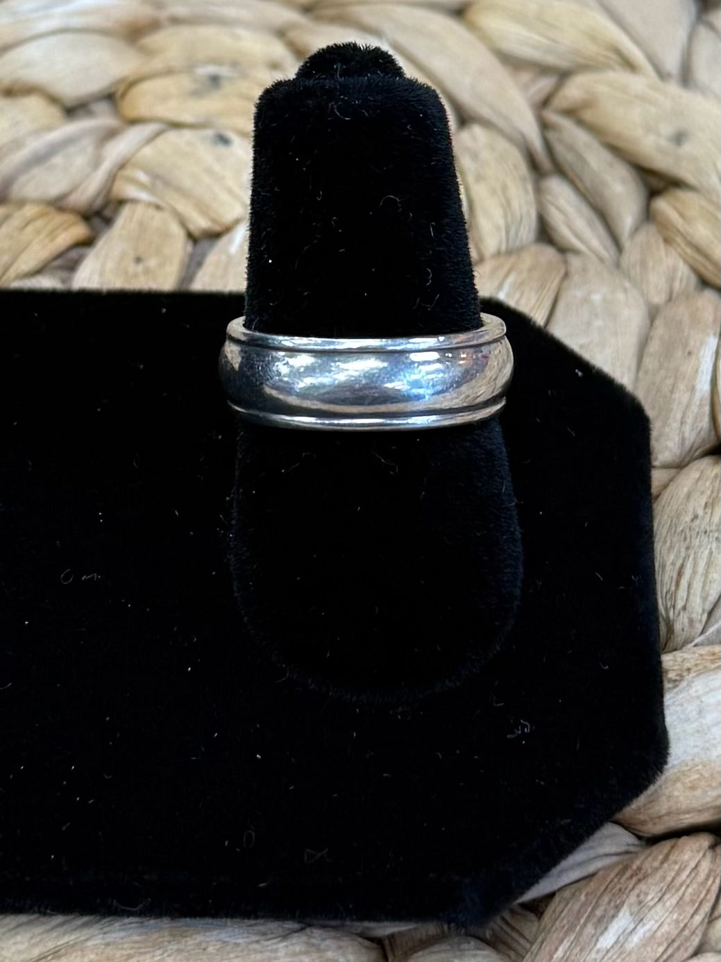 Pre-owned JAMES AVERY STERLING SILVER Ring Size 9 Designer Ring