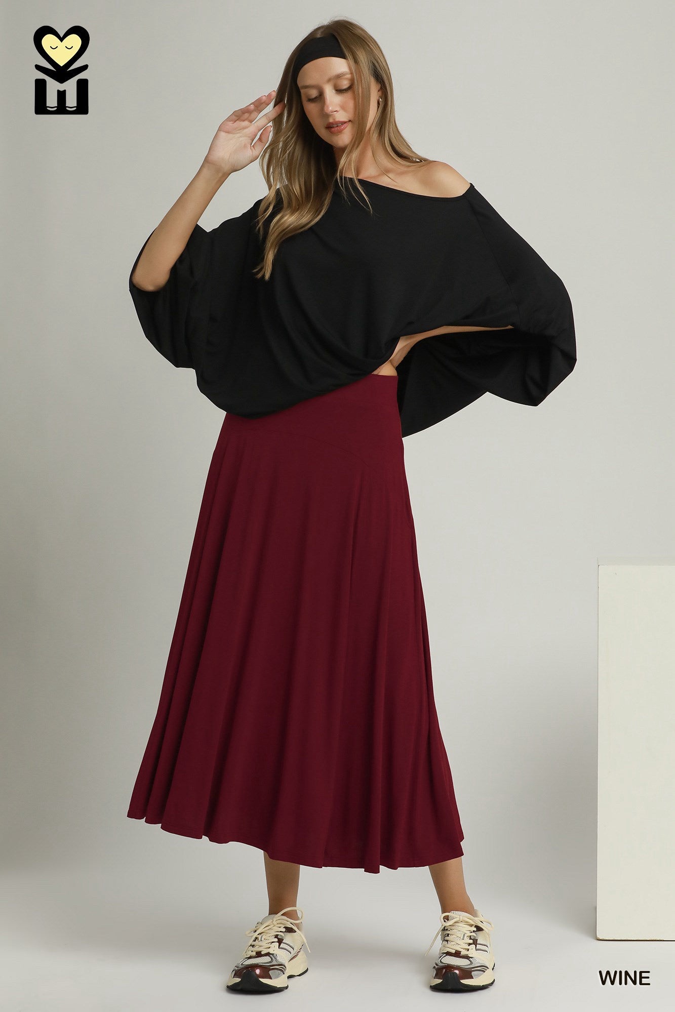 New UMGEE Wine Size Small Skirt